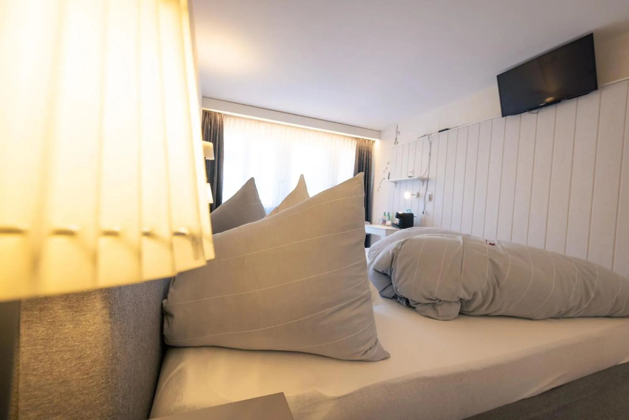 Bed in Garni Hotel Torkelbündte