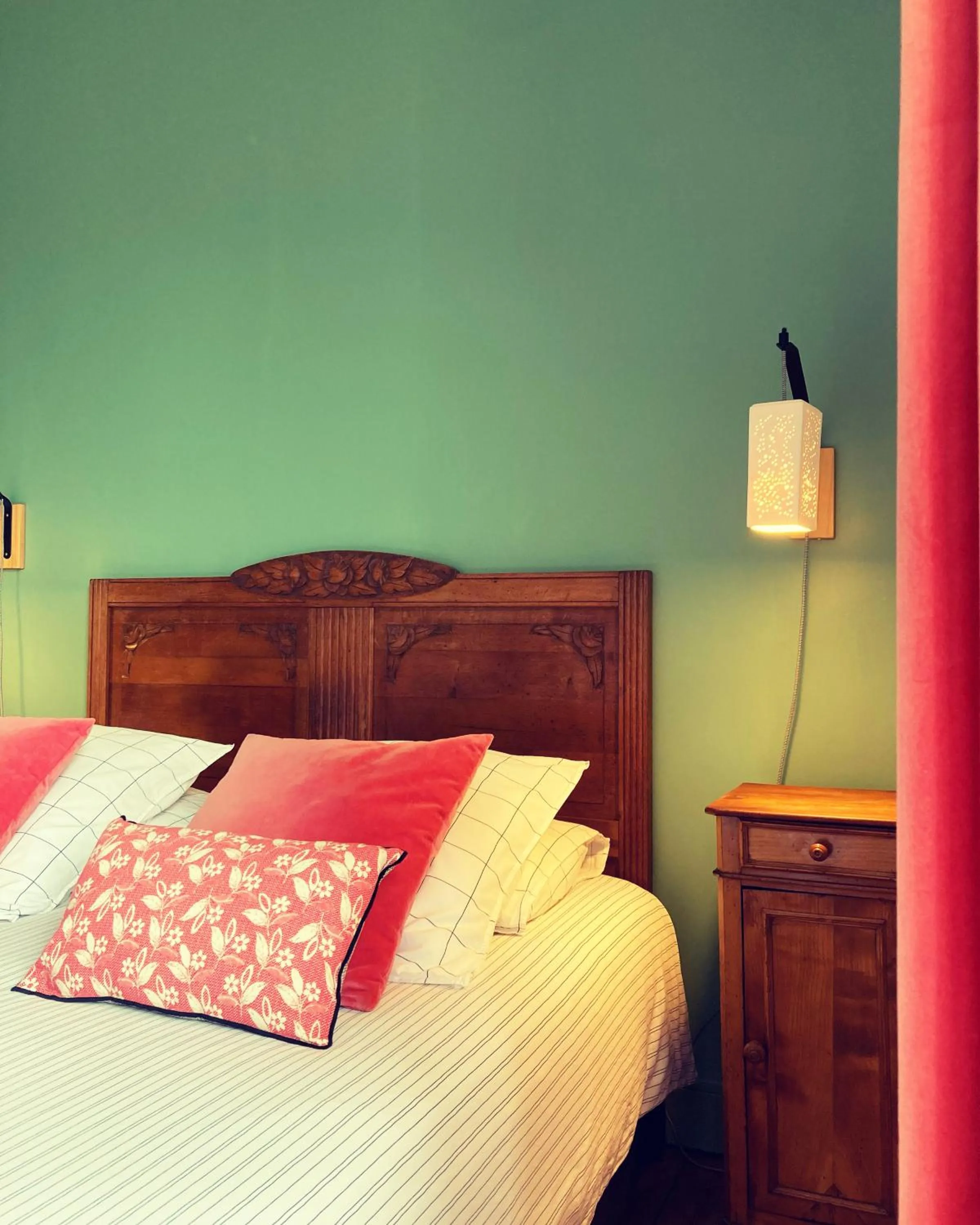 Decorative detail in Léhontine