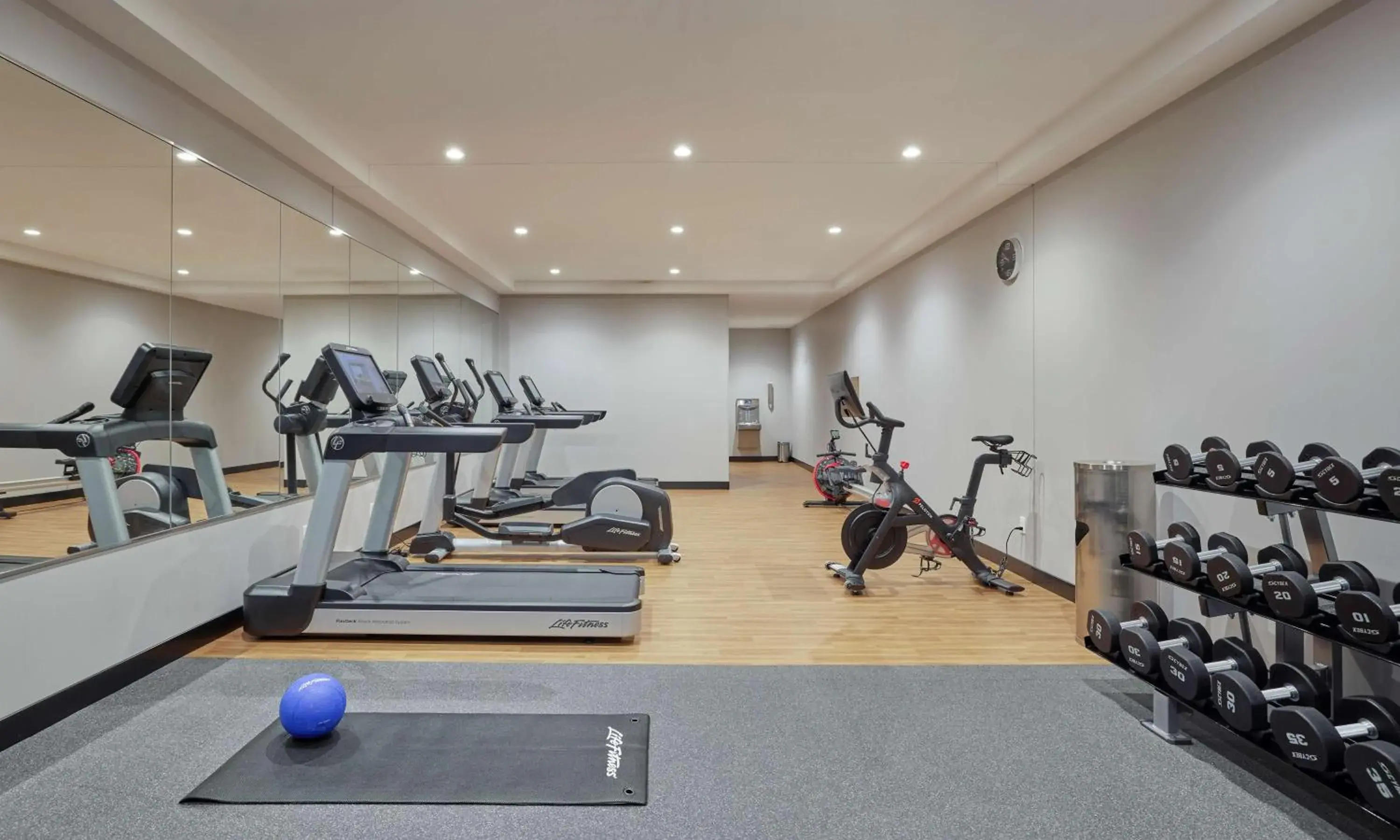 Fitness centre/facilities in Sable At Navy Pier Chicago, Curio Collection By Hilton Fitness centre/facilities in Sable At Navy Pier Chicago, Curio Collection By Hilton