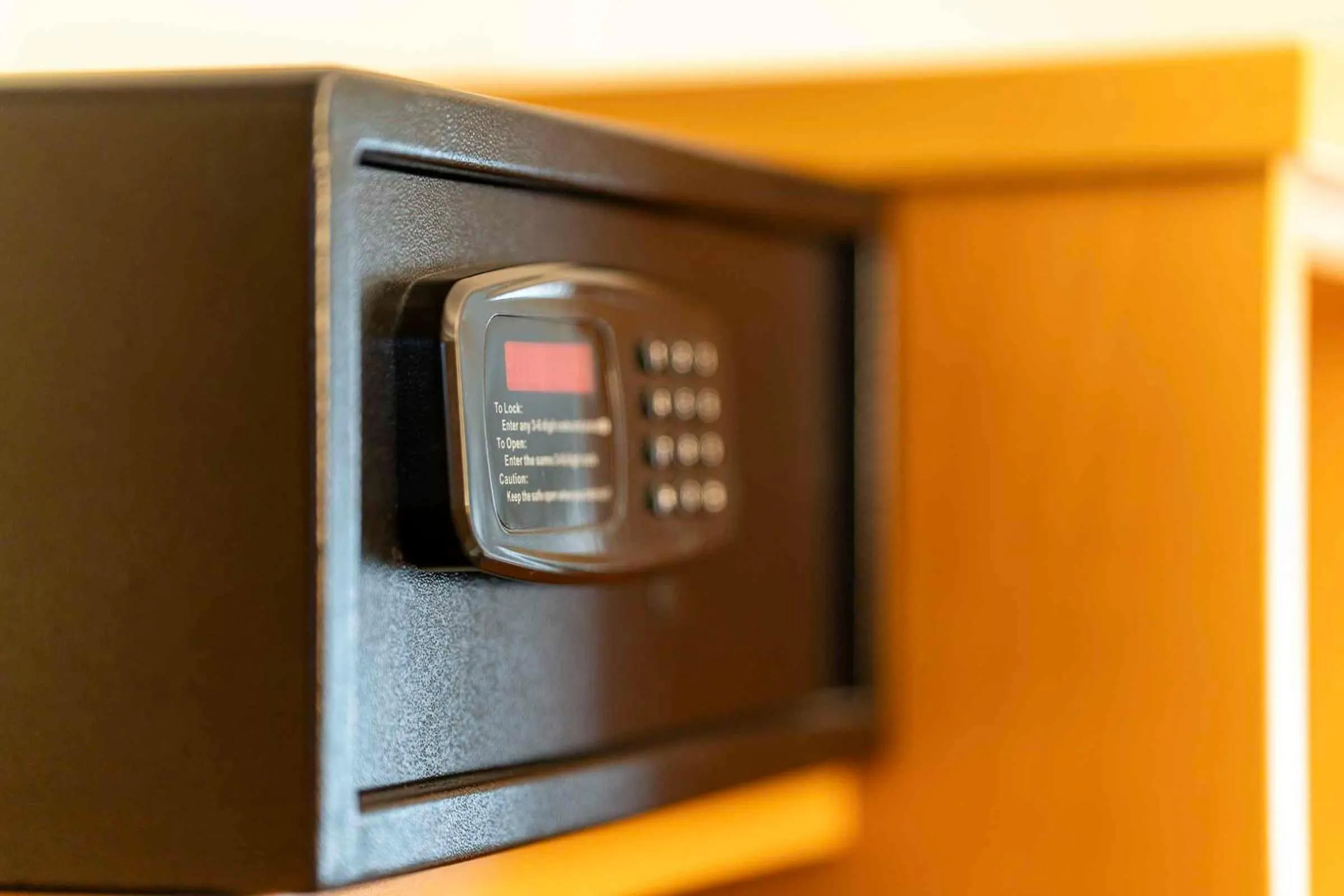 safe in PLAZA INN Blankenburg Ditzingen, Sure Hotel Collection