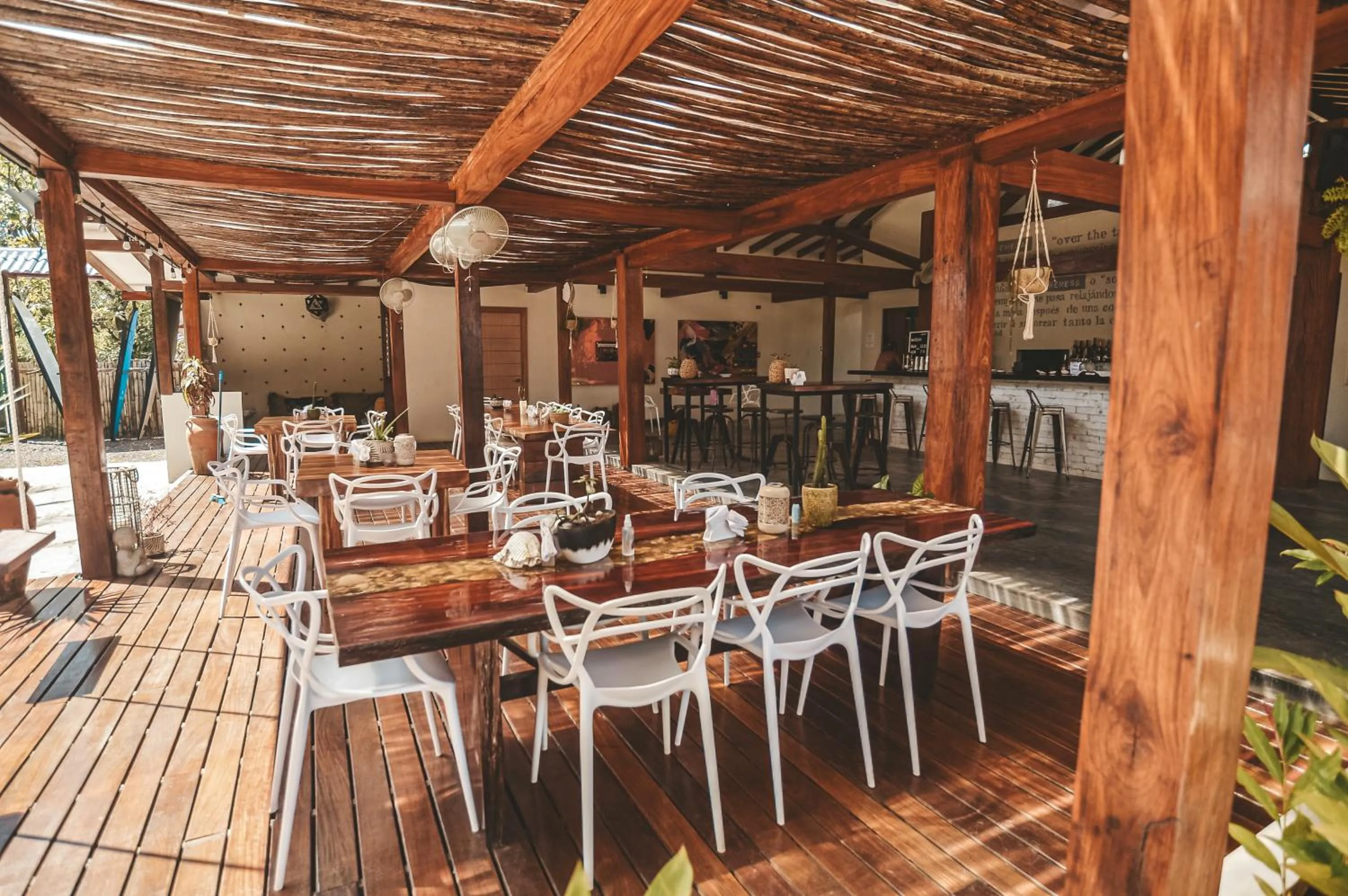 Restaurant/places to eat in Catalina's Hideaway