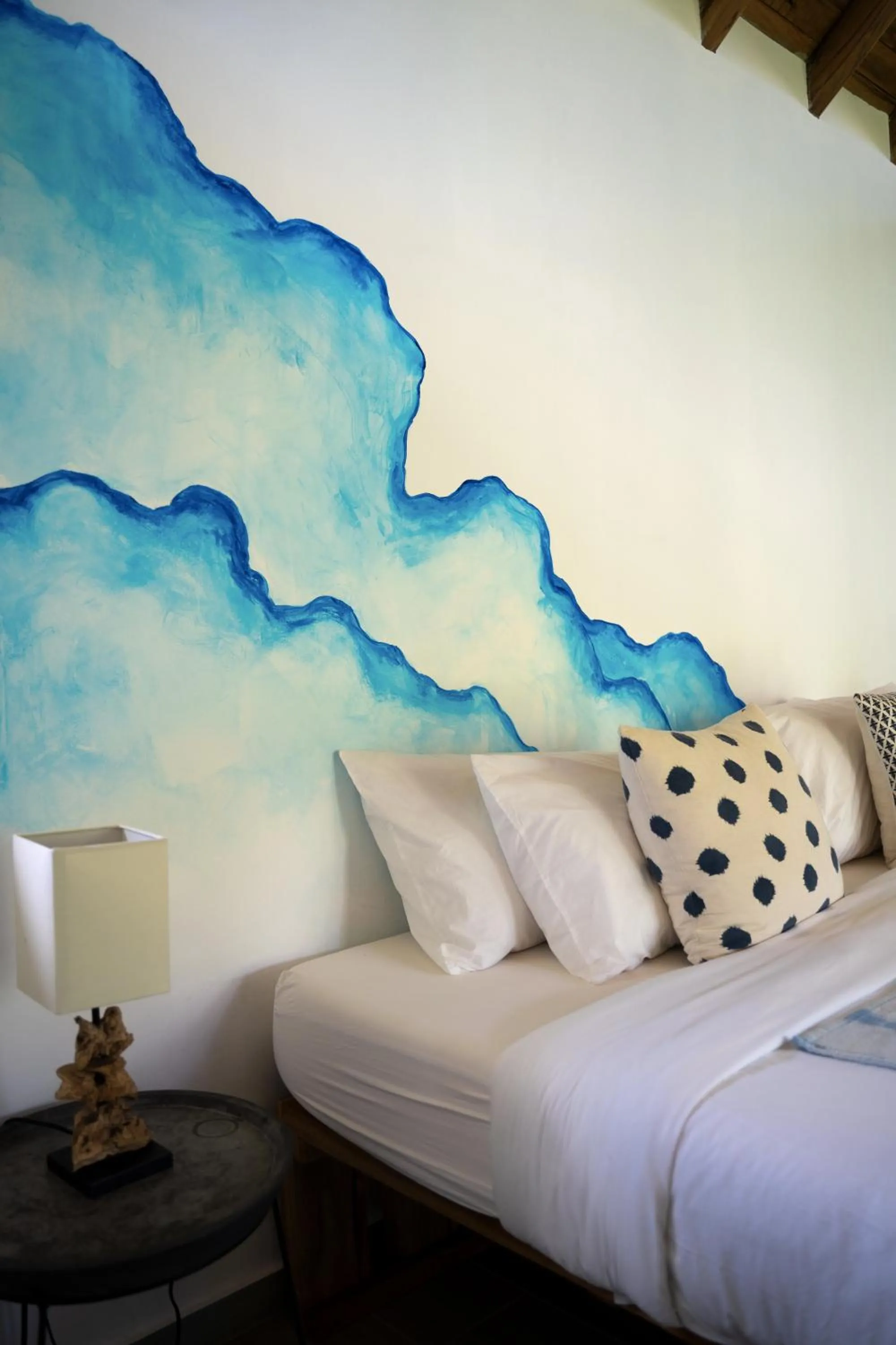 Bed in Catalina's Hideaway