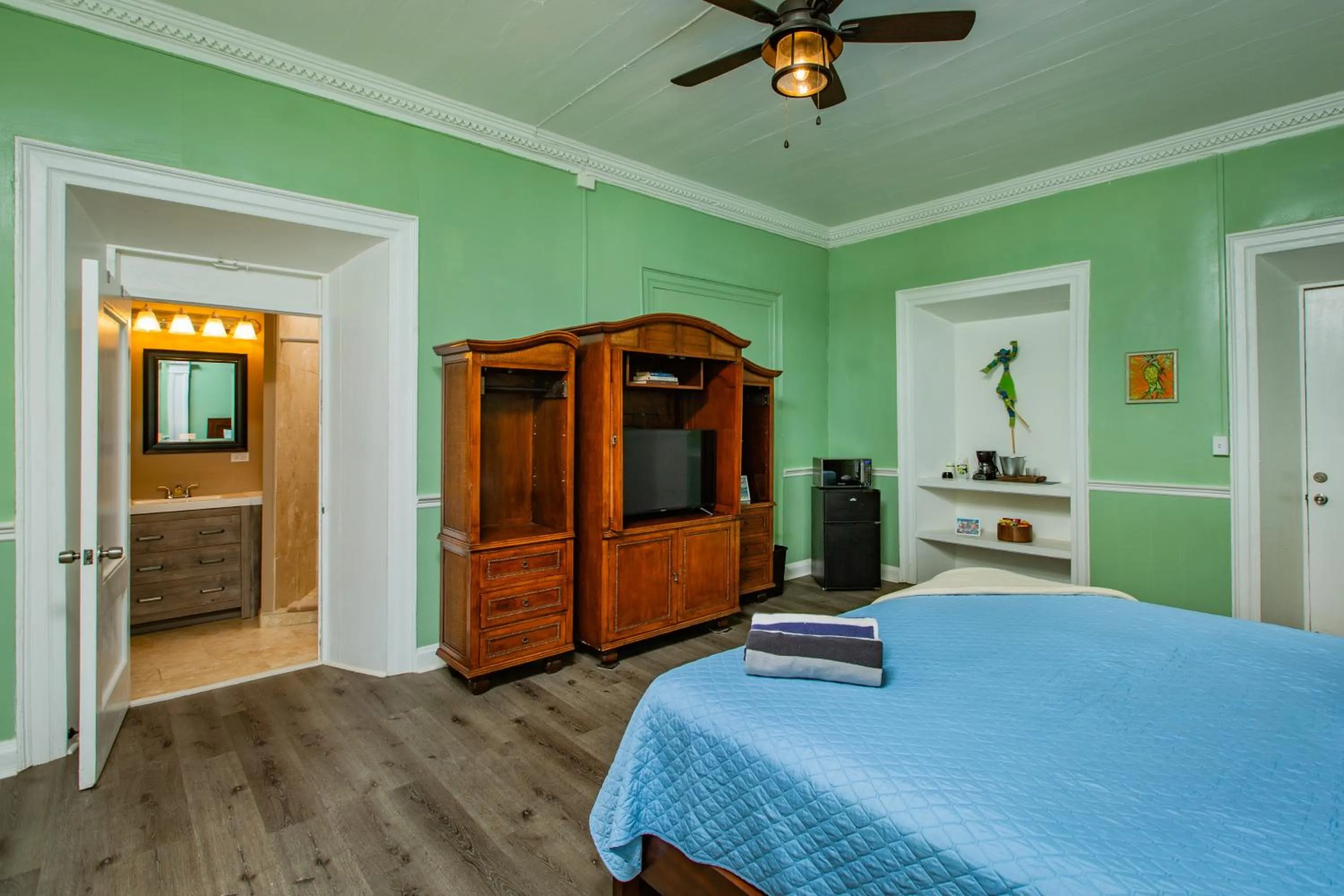 Bedroom, Bed in Victoria House