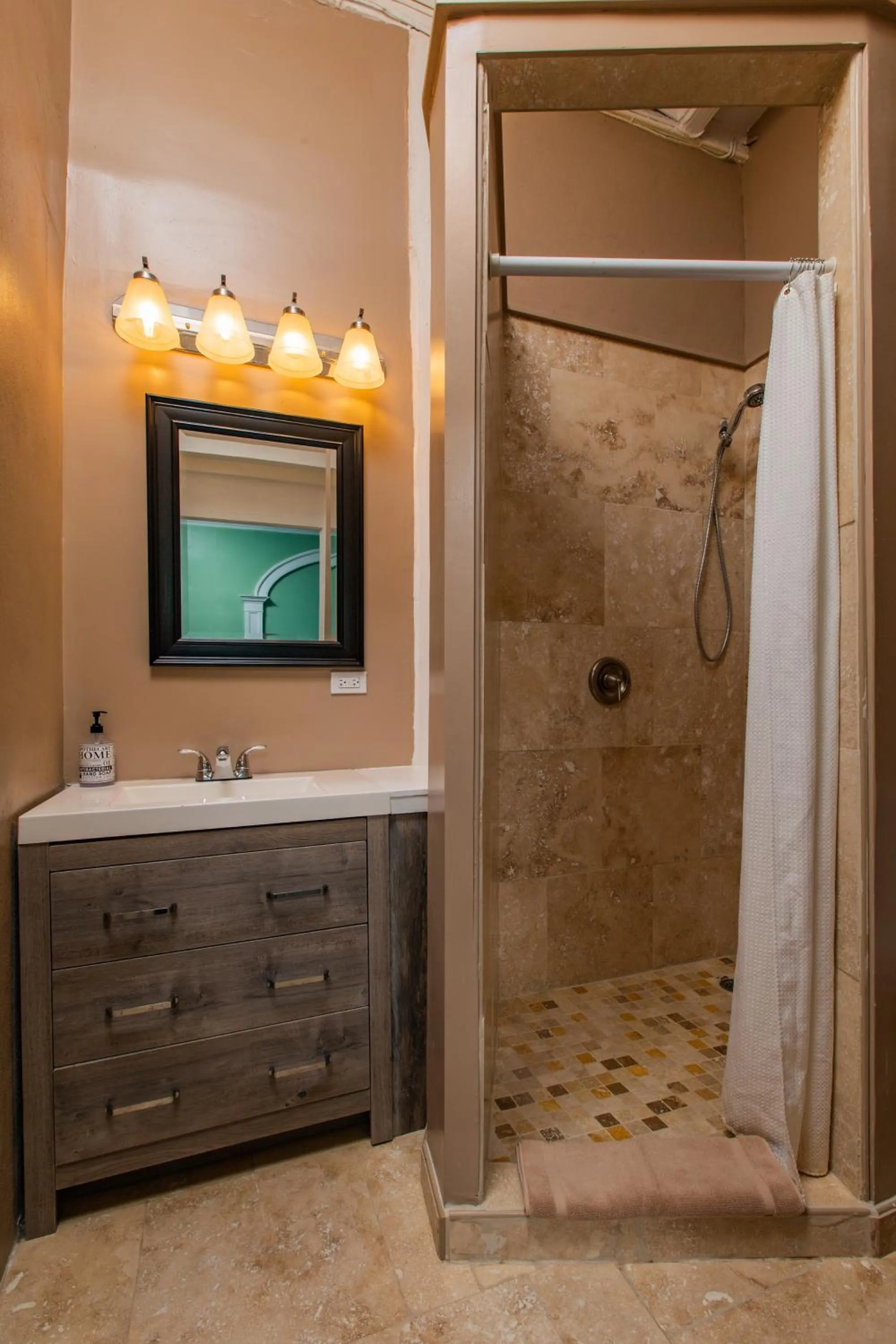 Bathroom in Victoria House