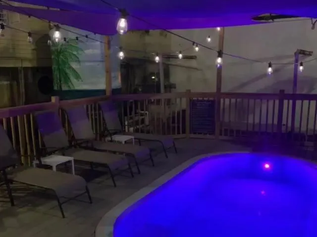 Swimming pool in Victoria House