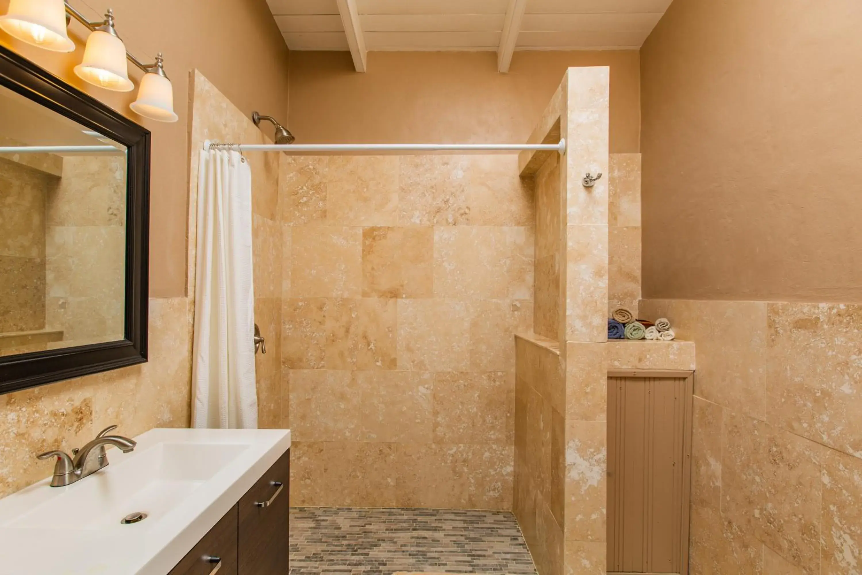 Bathroom in Victoria House Bathroom in Victoria House