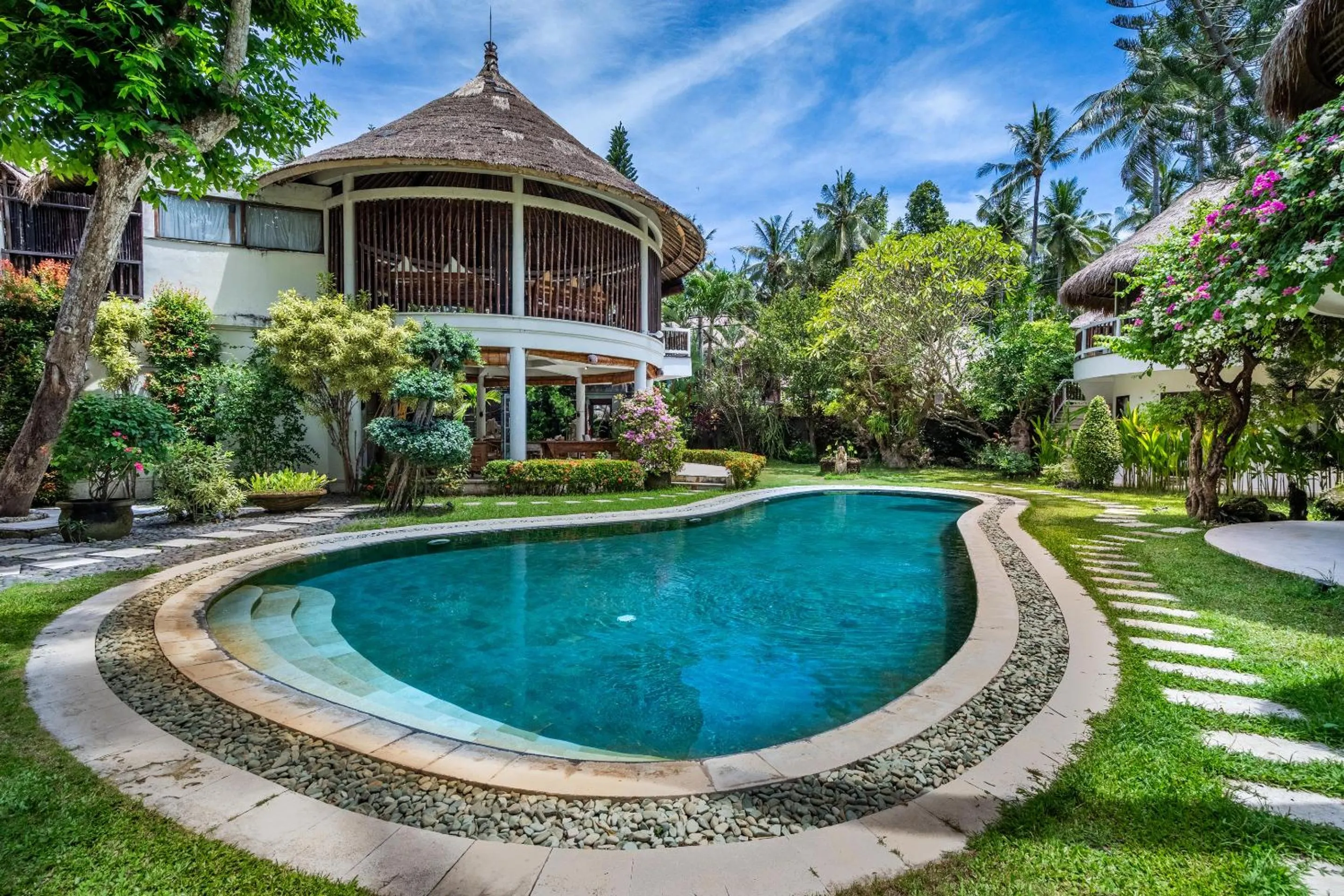 Restaurant/places to eat in The Village of Angels