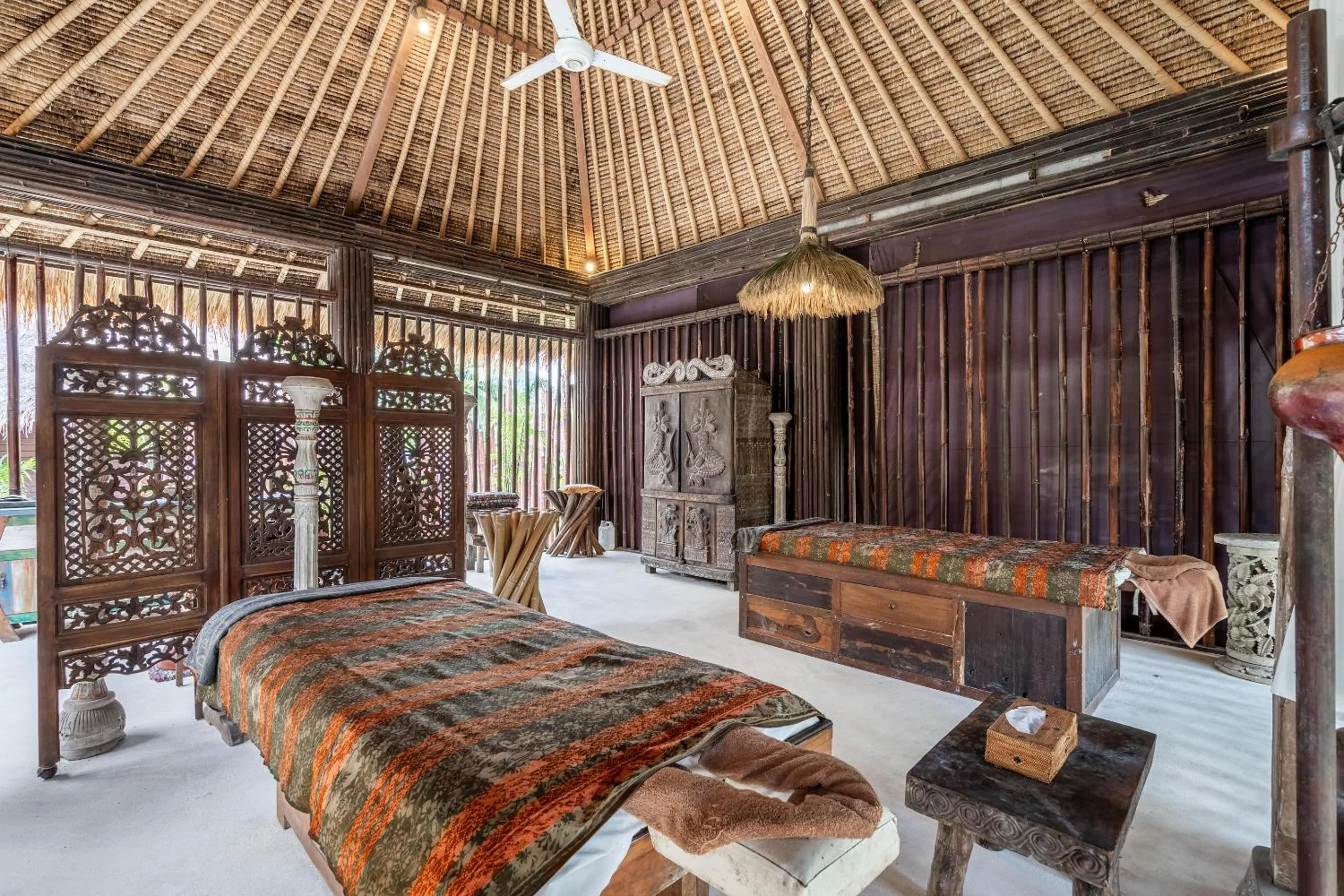 Spa and wellness centre/facilities, Bed in The Village of Angels