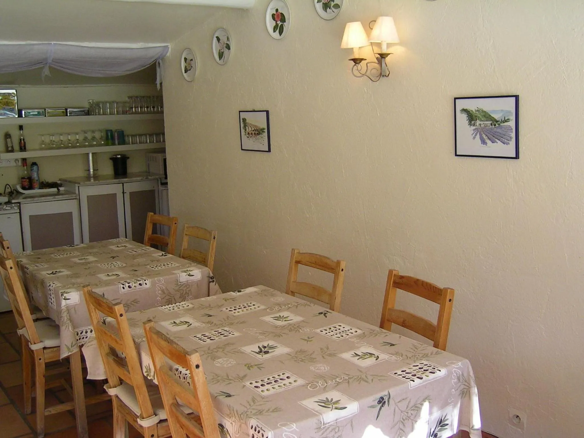 Communal kitchen in Mas la Provence