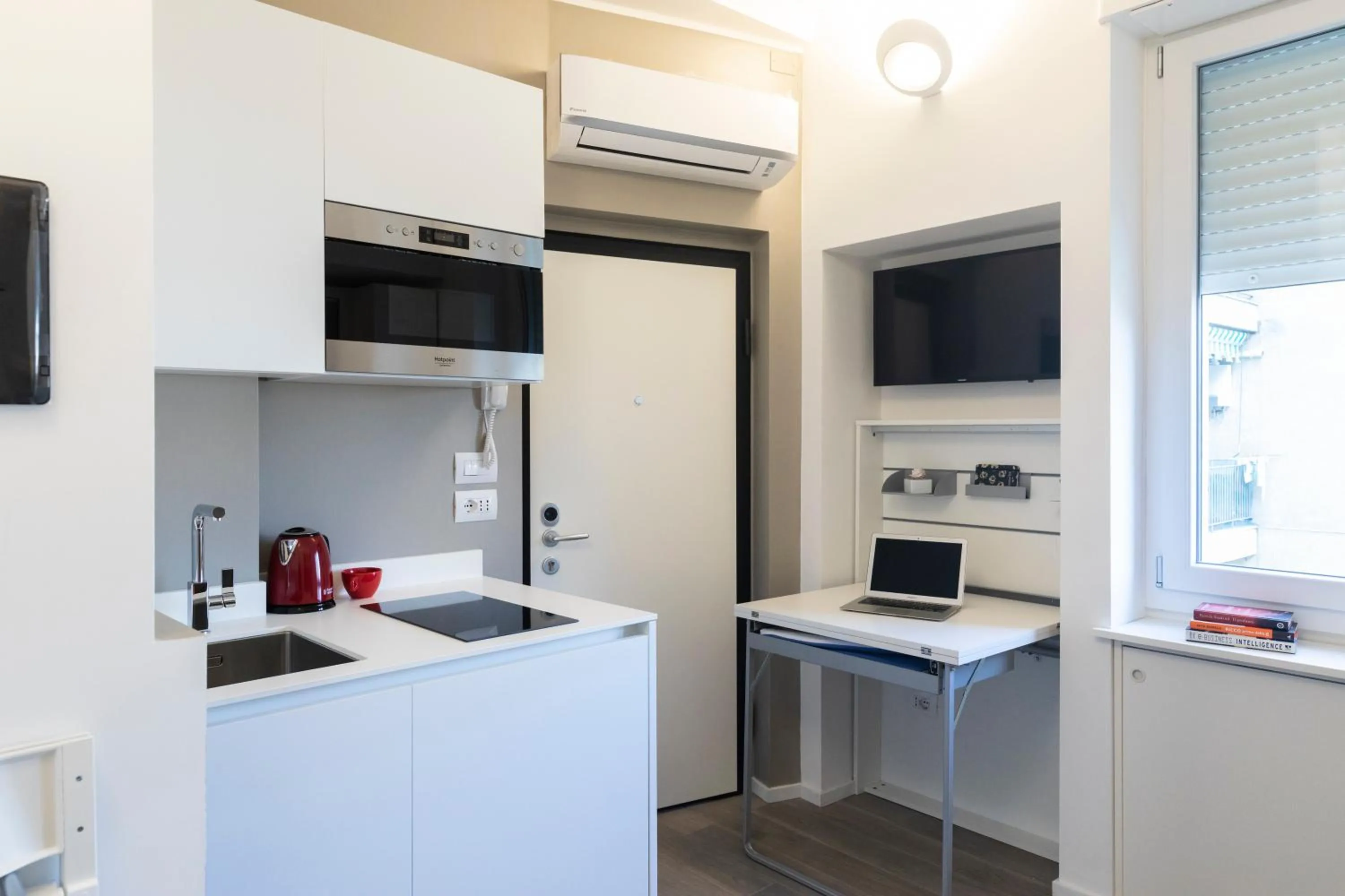 Kitchen or kitchenette in LA PICCOLA PERLA - Repubblica/Central Station