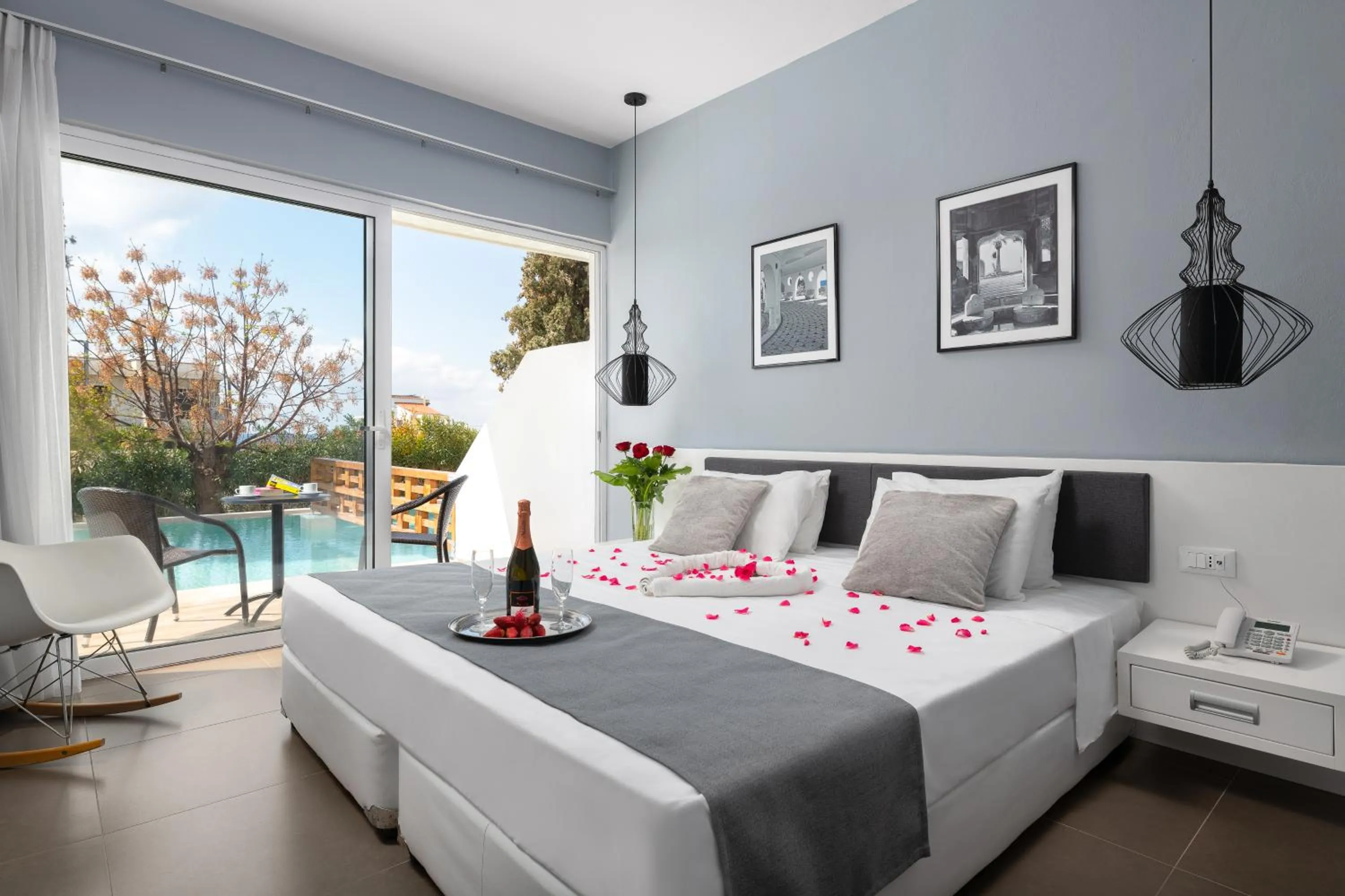 Photo of the whole room, Bed in Belmare Hotel