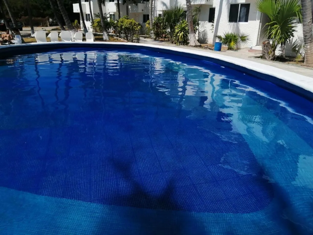 Swimming pool in Hotel Villa Mexicana Puerto Escondido