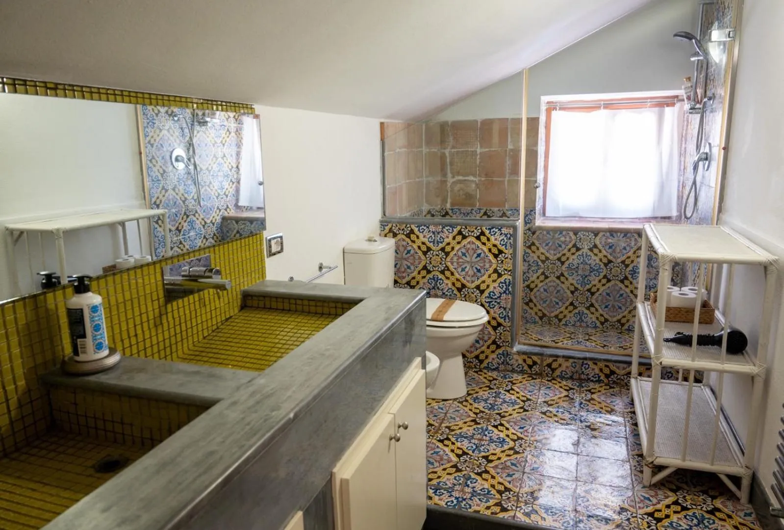 Bathroom in Villa Zagara Garden Spectacular Sea View in Taormina