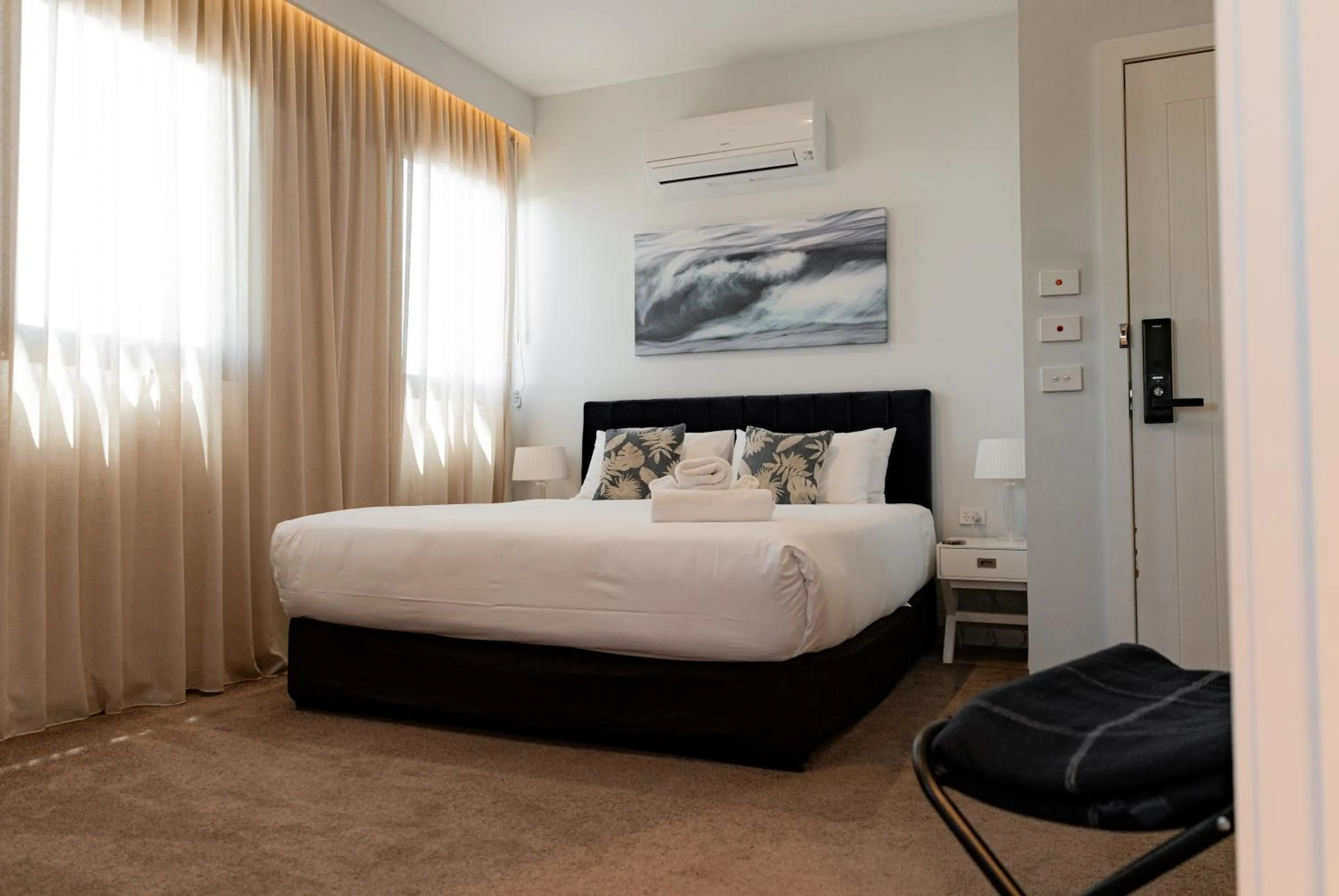 Bed in Bay Of Fires Apartments - Town Centre