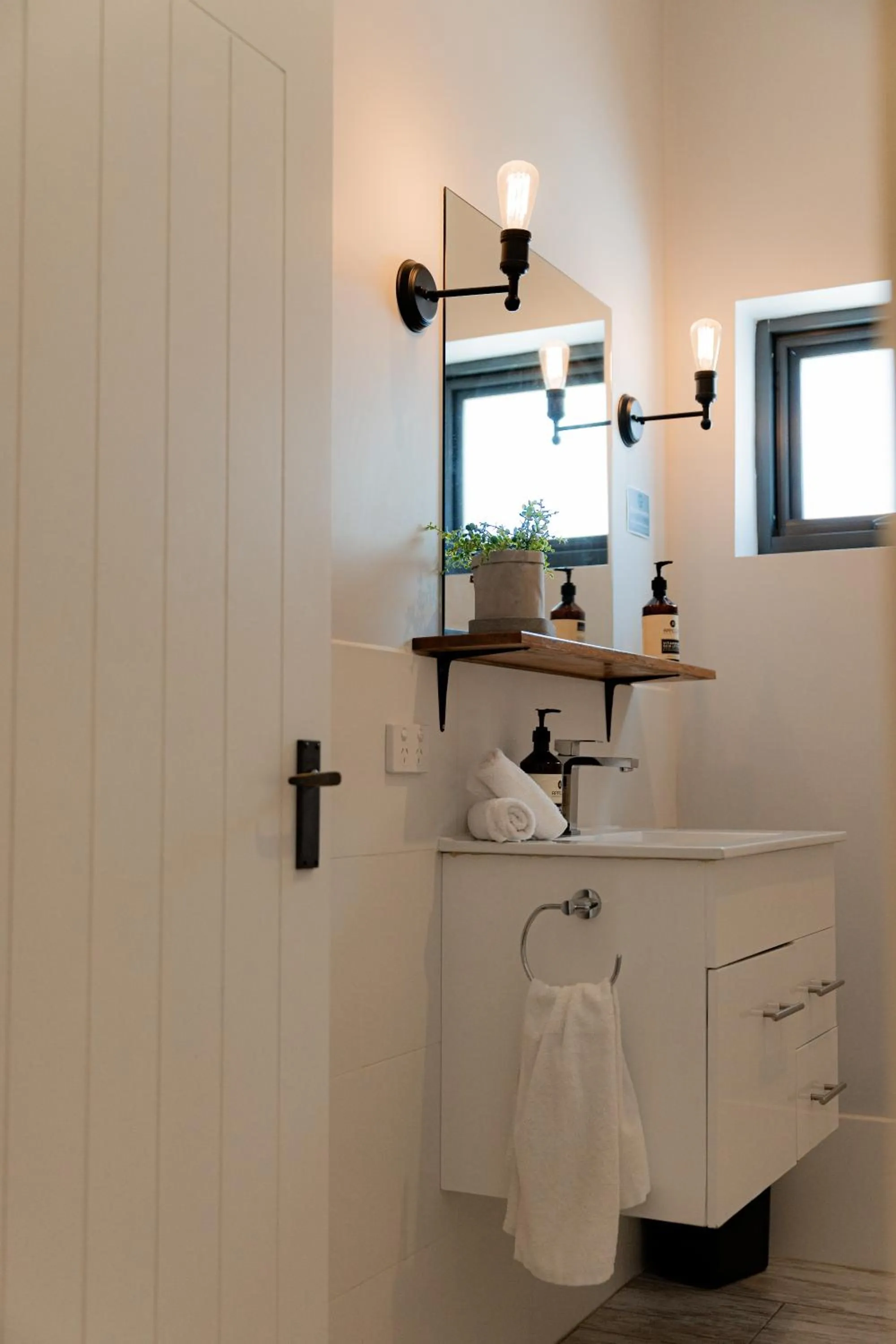 Bay Of Fires Apartments - Town Centre