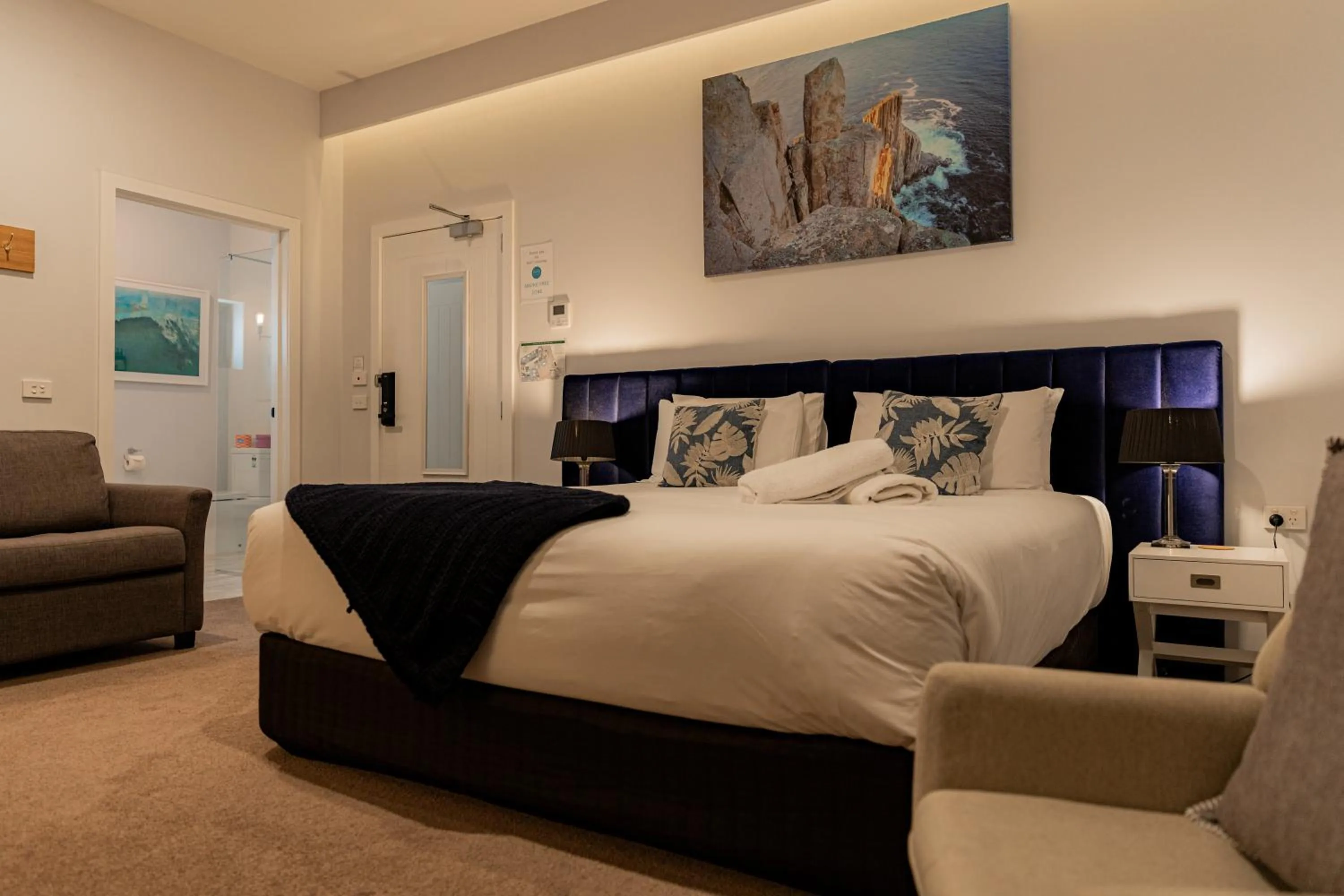 Bed in Bay Of Fires Apartments - Town Centre