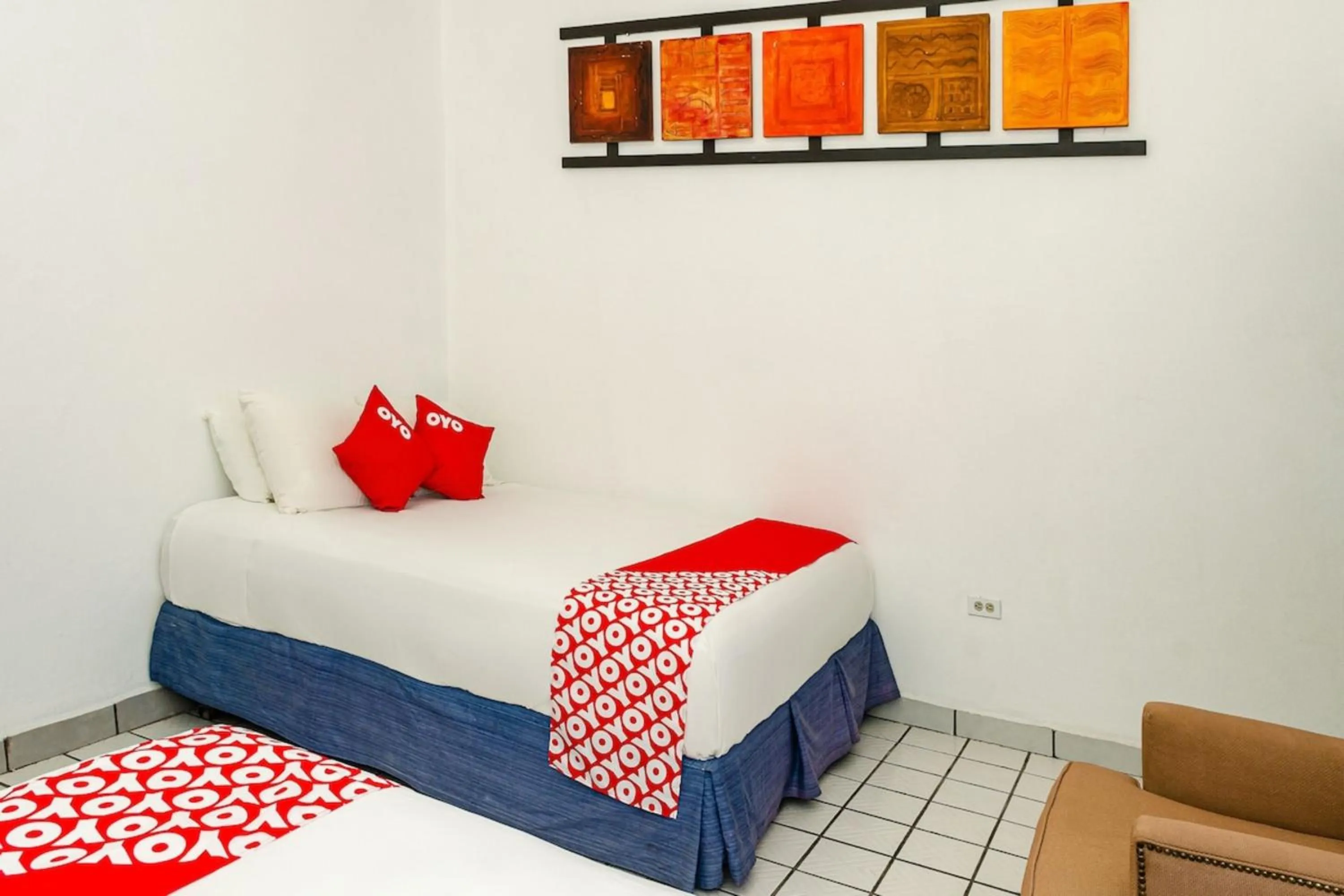 Bedroom, Bed in OYO Hotel Cabo Del Sur, Cabo San Lucas