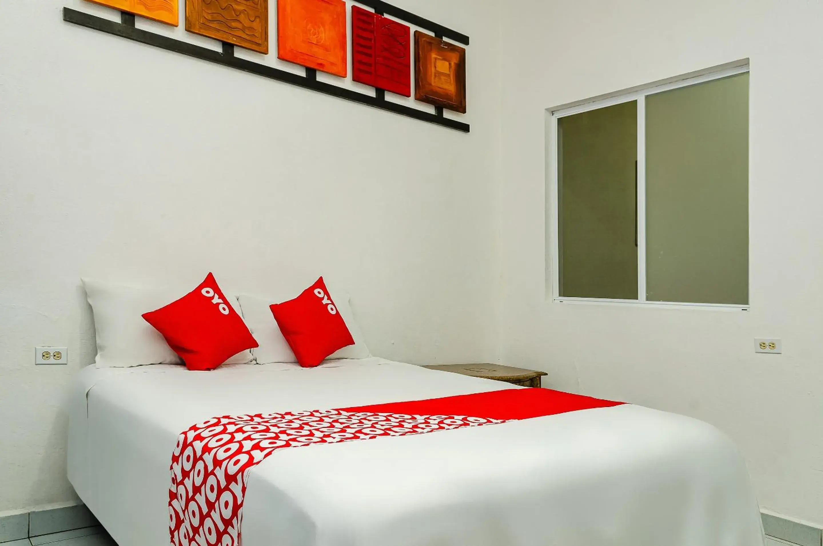 Bedroom, Bed in OYO Hotel Cabo Del Sur, Cabo San Lucas Bedroom, Bed in OYO Hotel Cabo Del Sur, Cabo San Lucas