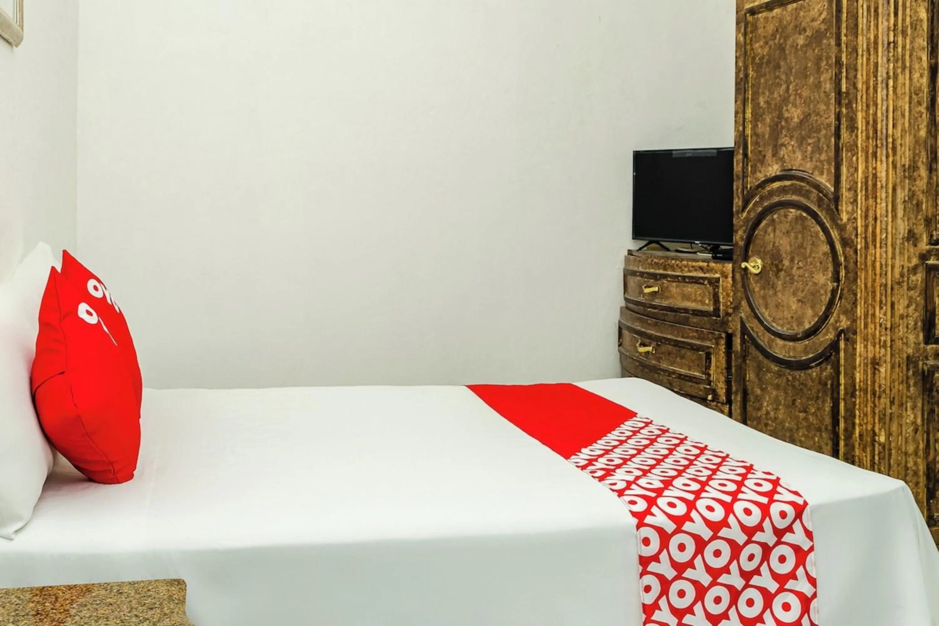 Bedroom, Bed in OYO Hotel Cabo Del Sur, Cabo San Lucas