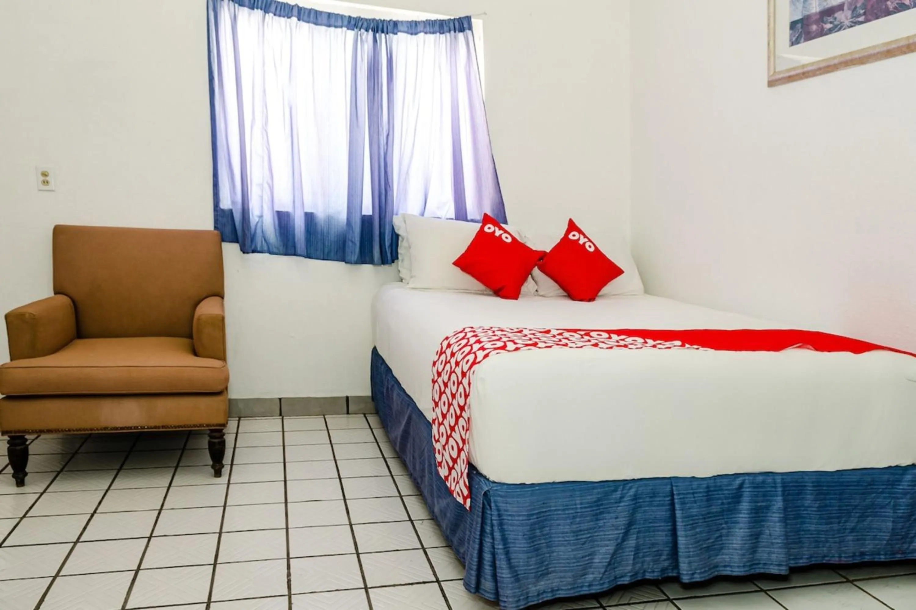 Bedroom, Bed in OYO Hotel Cabo Del Sur, Cabo San Lucas