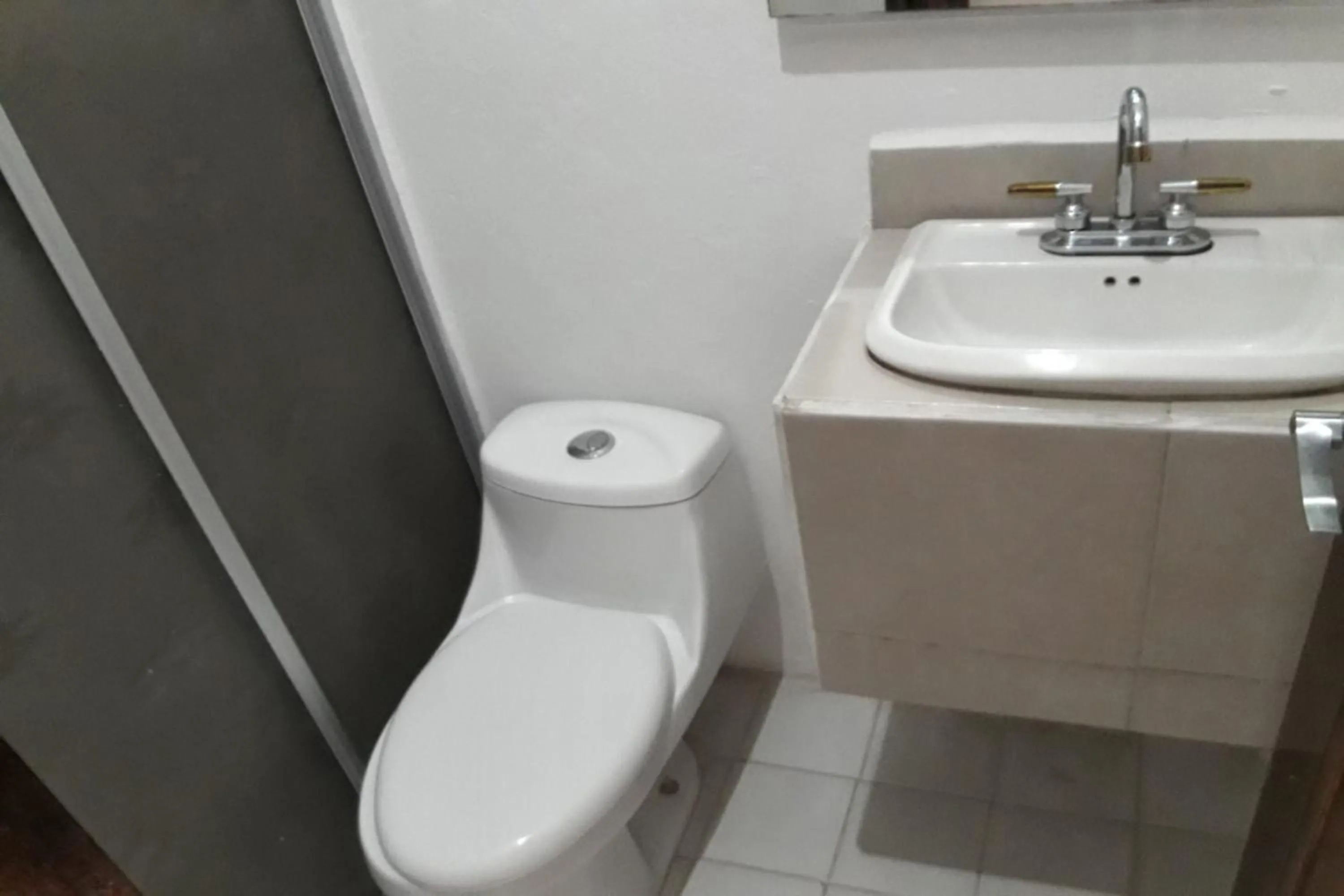 Bathroom in OYO Hotel Cabo Del Sur, Cabo San Lucas