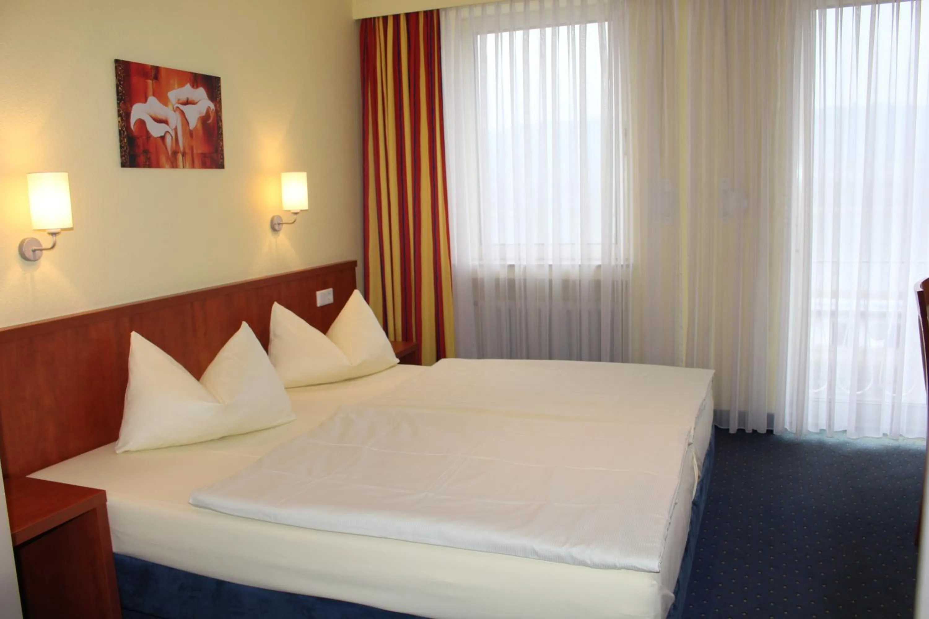 Photo of the whole room, Bed in Park Hotel Rüdesheim