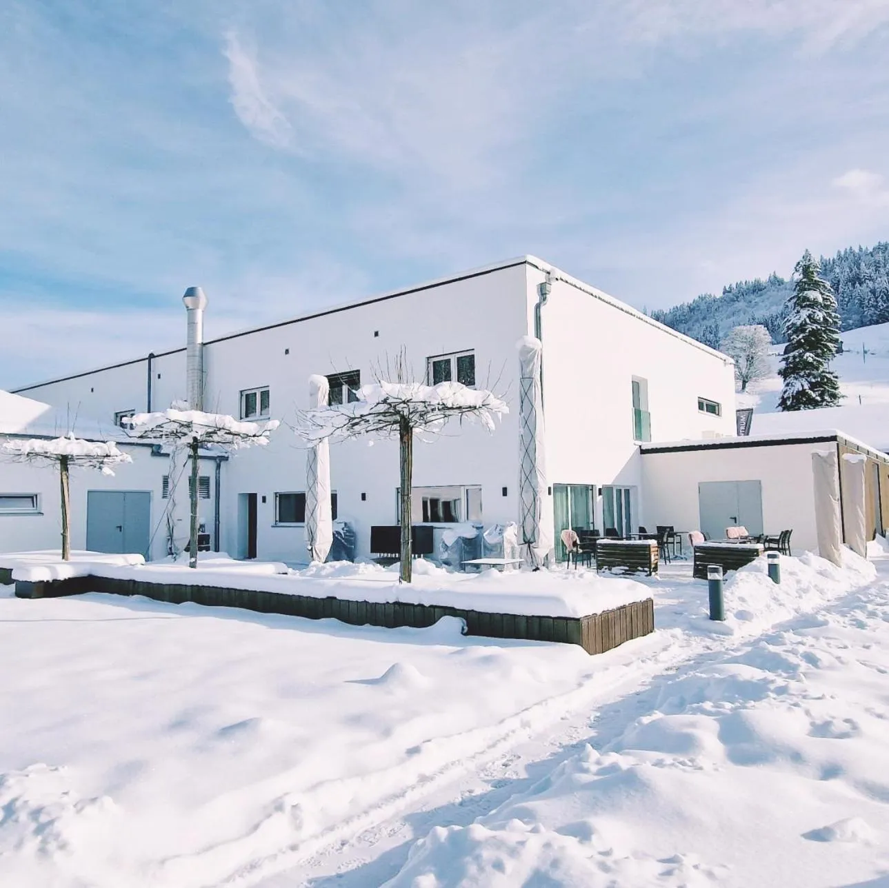 Property building in Pension fein & sein