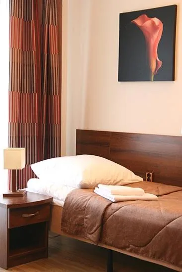 Photo of the whole room, Bed in Sanatorium Stefan