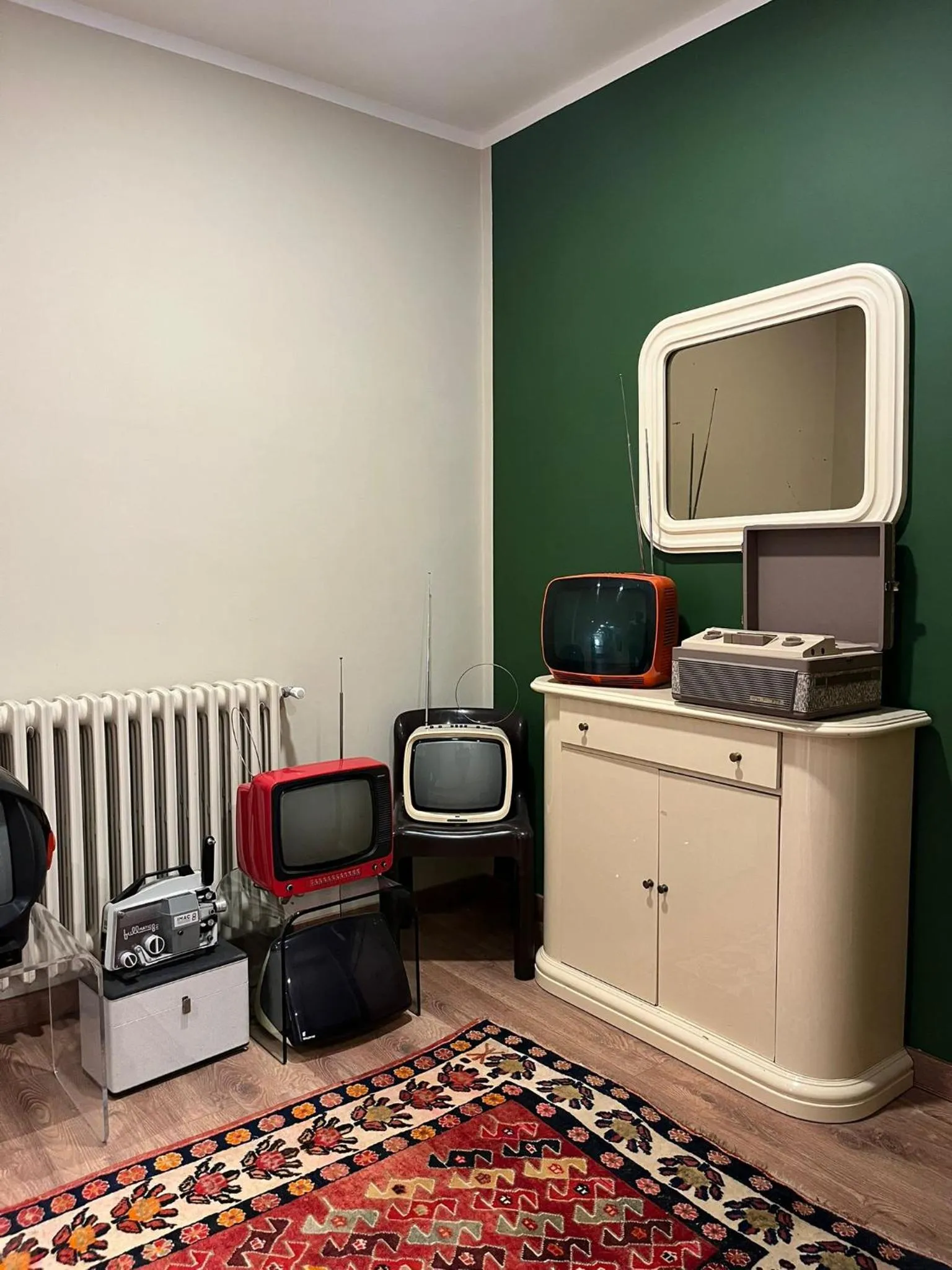 Decorative detail in Hotel Villa dei Pini