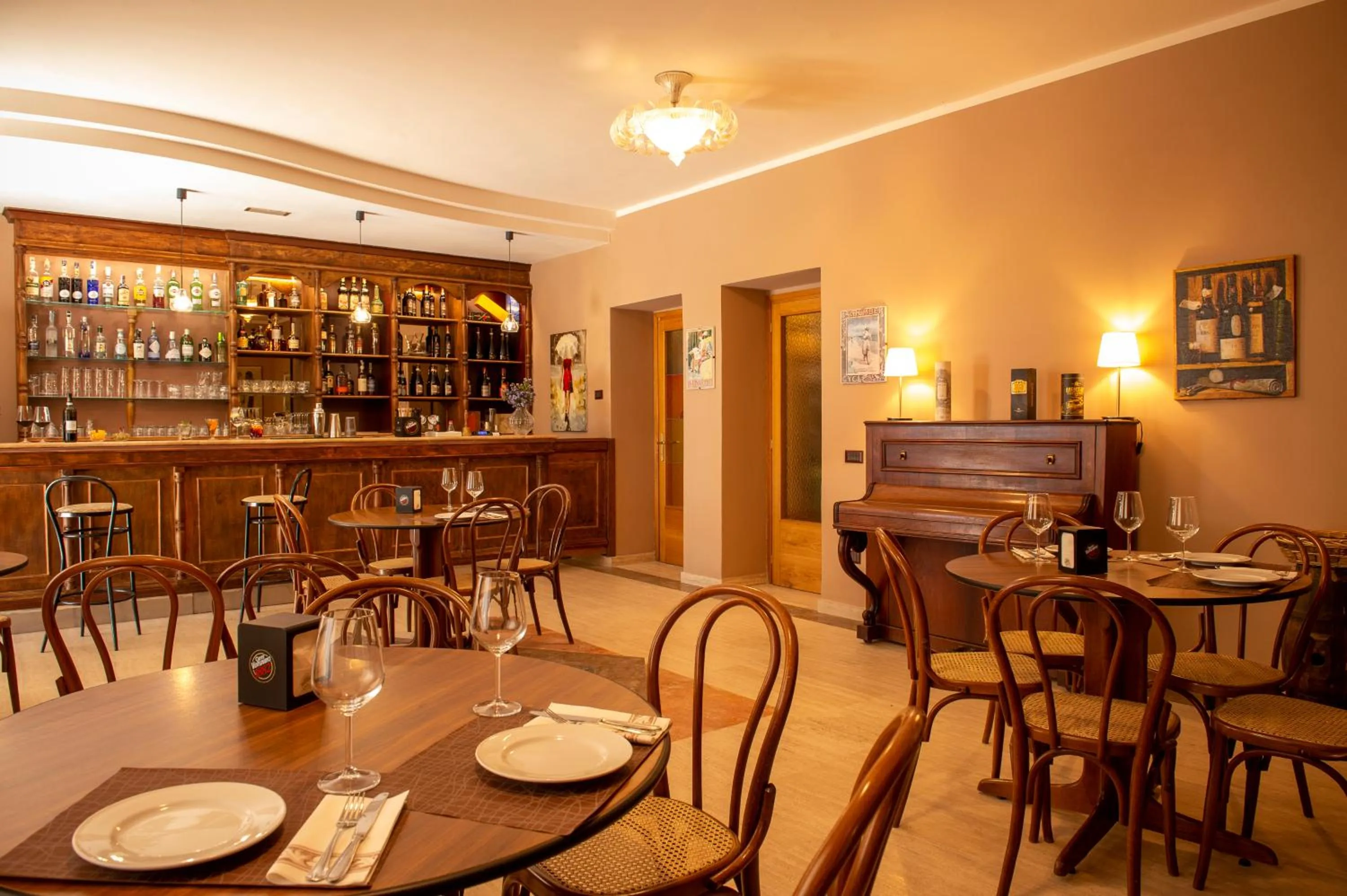 Lounge or bar in Hotel Villa dei Pini