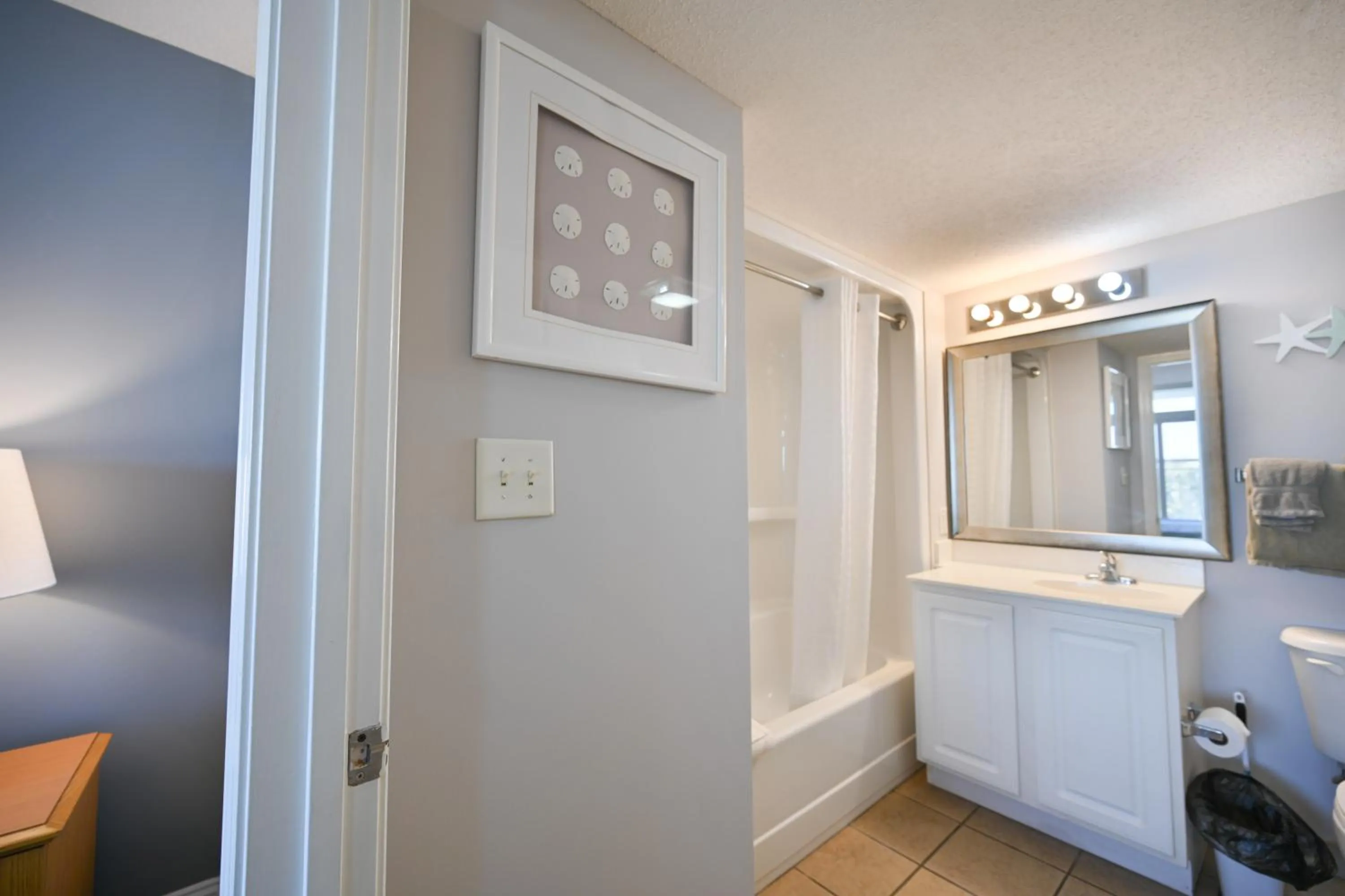 Bathroom in A Piece of Paradise, Newly Renovated