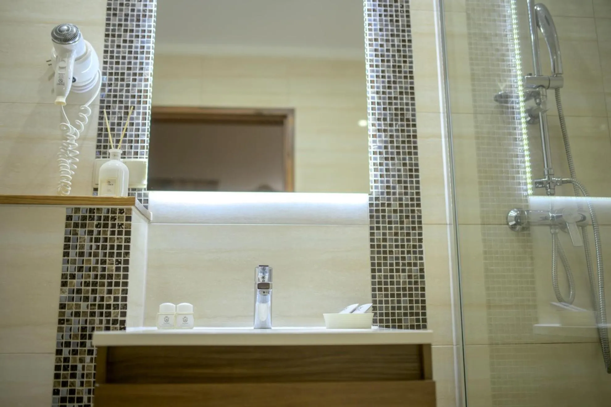 Żabi Dwór - HOTEL - RESTAURACJA - SPA
