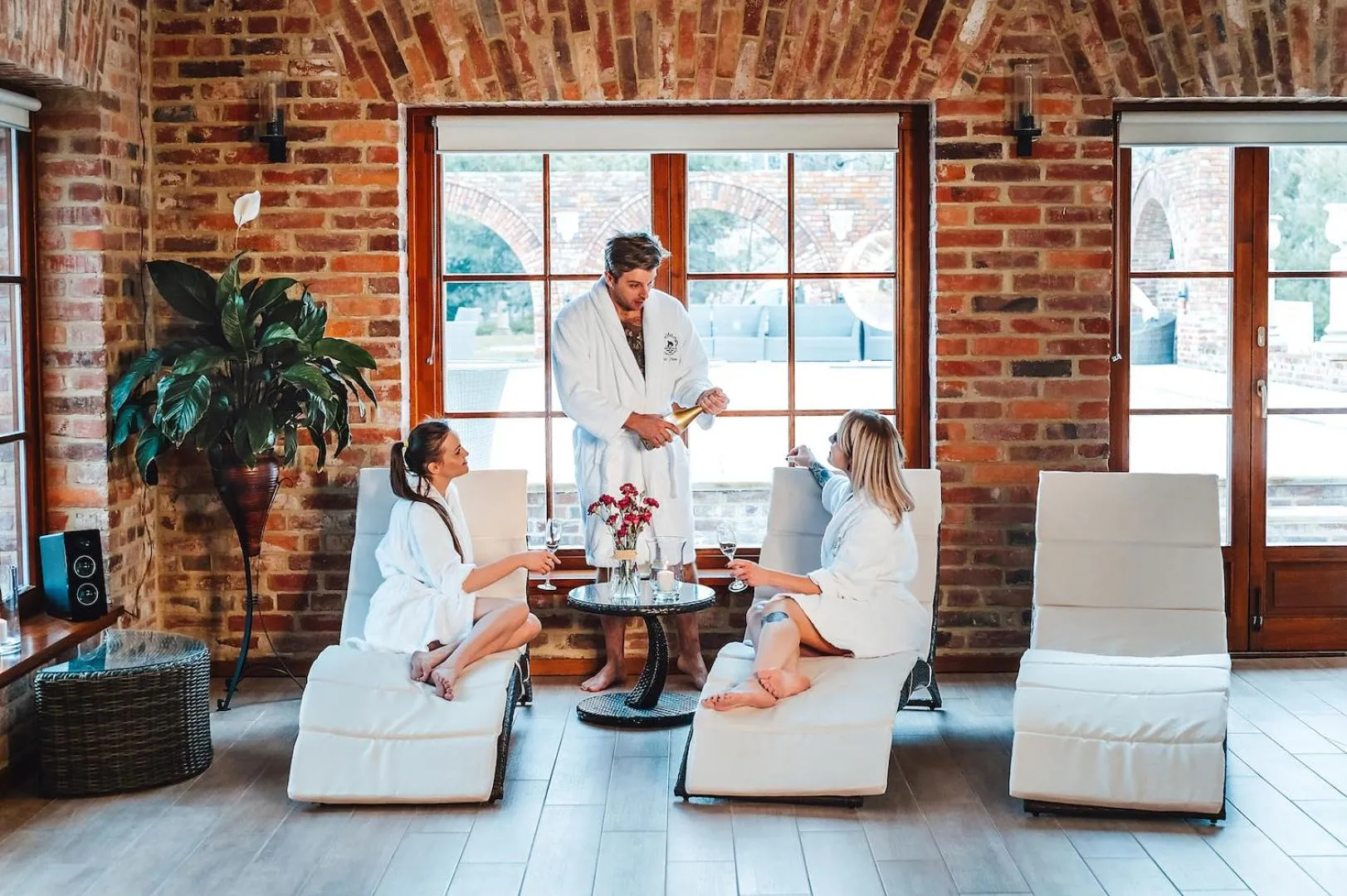 People in Żabi Dwór - HOTEL - RESTAURACJA - SPA