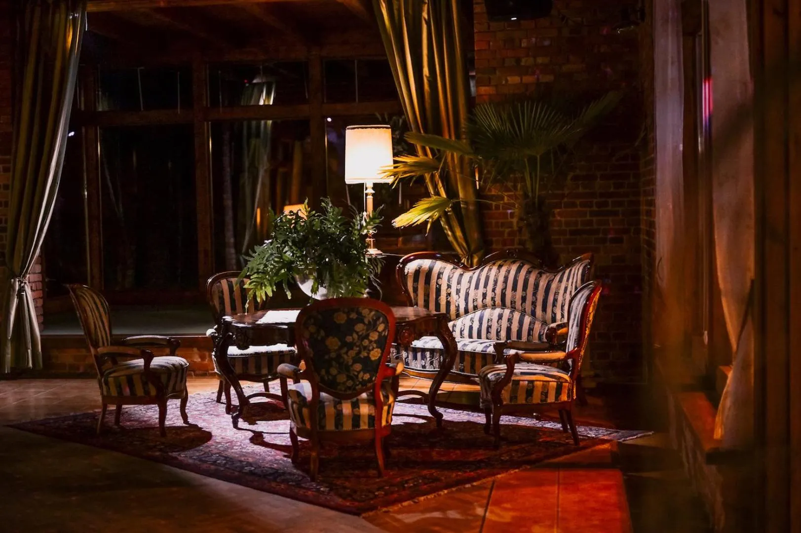 Seating area in Żabi Dwór - HOTEL - RESTAURACJA - SPA