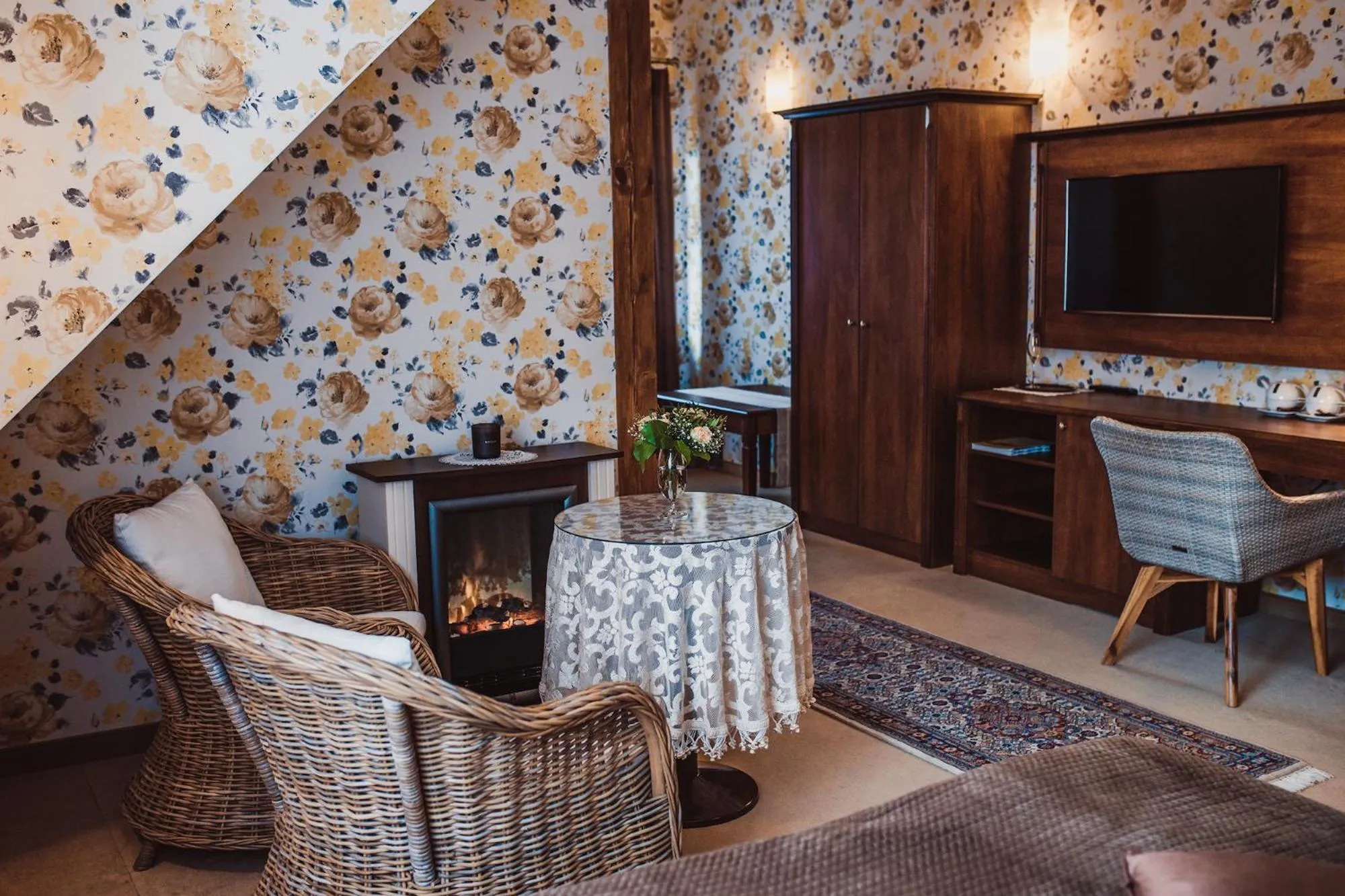 TV and multimedia in Żabi Dwór - HOTEL - RESTAURACJA - SPA