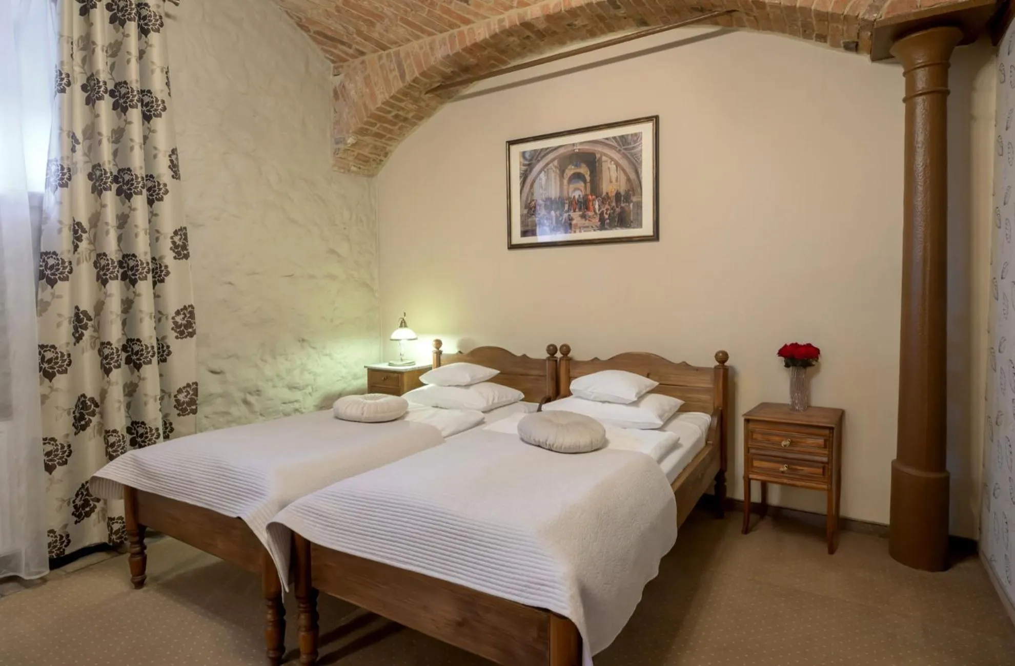 Bed in Żabi Dwór - HOTEL - RESTAURACJA - SPA