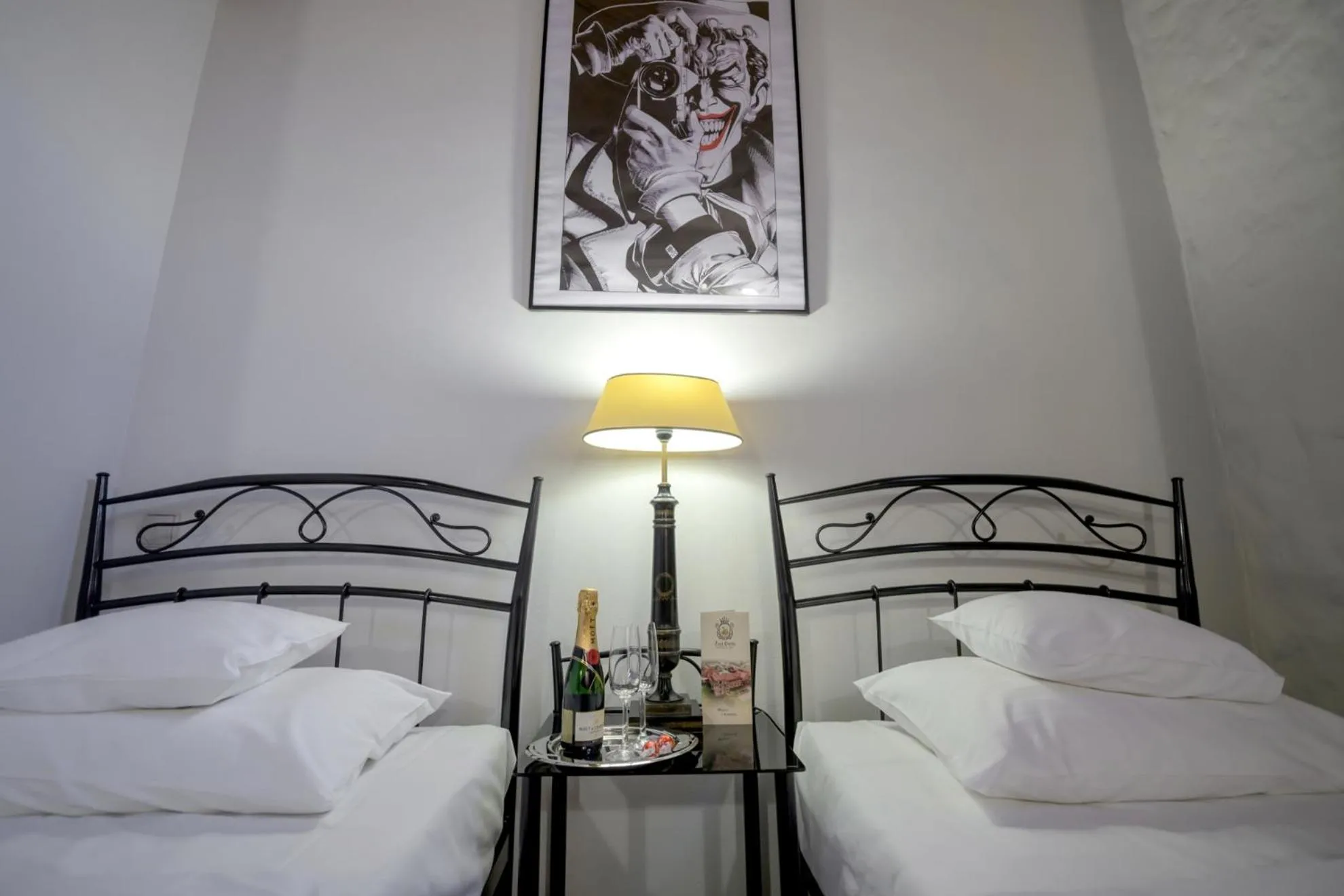 Bed in Żabi Dwór - HOTEL - RESTAURACJA - SPA