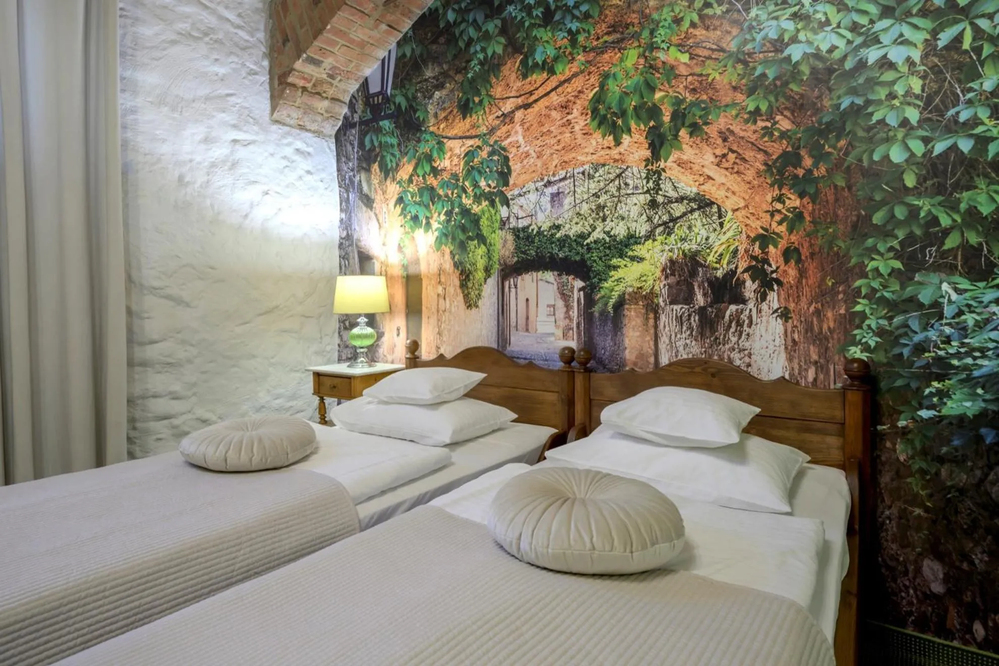 Bed in Żabi Dwór - HOTEL - RESTAURACJA - SPA