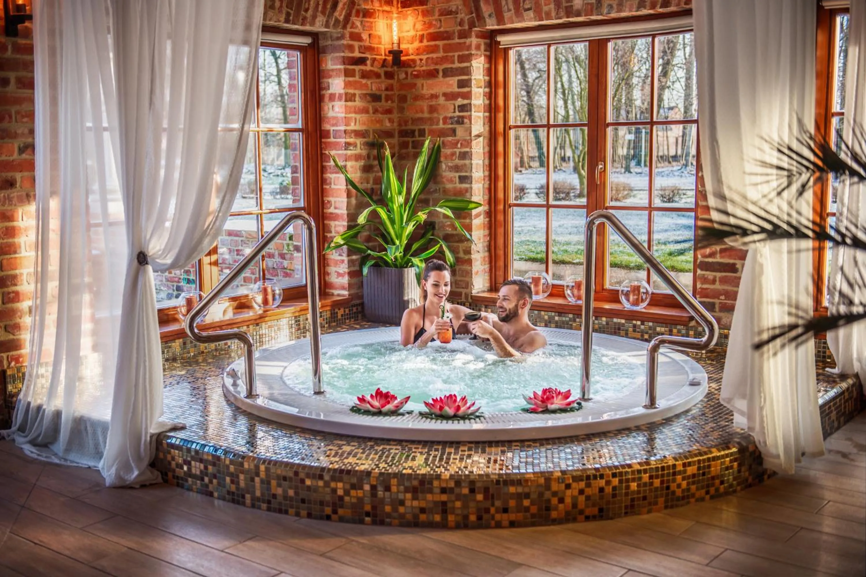 Hot Spring Bath in Żabi Dwór - HOTEL - RESTAURACJA - SPA
