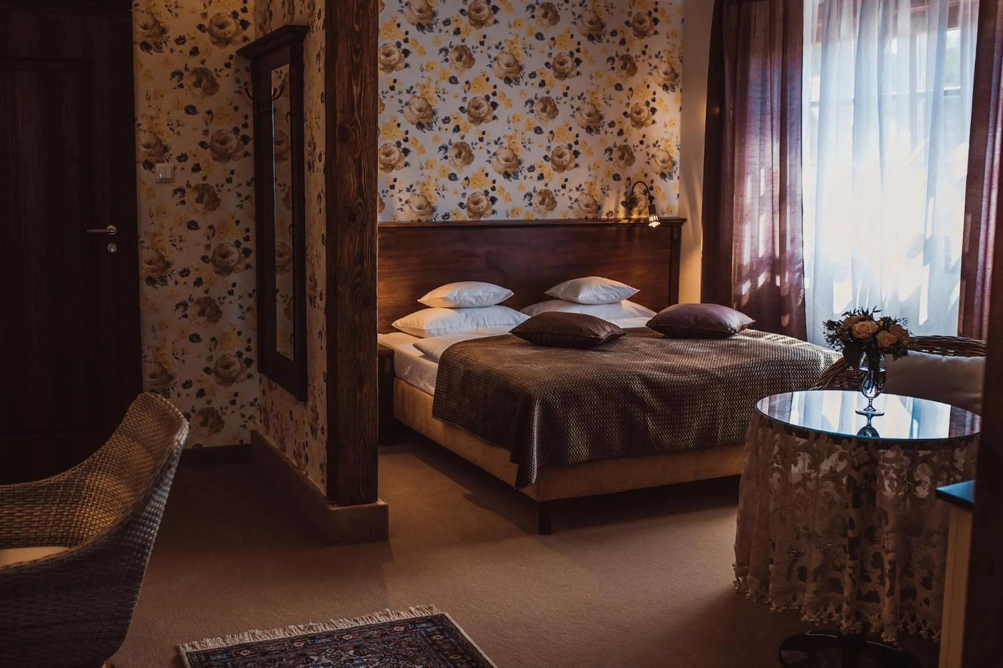 Bed in Żabi Dwór - HOTEL - RESTAURACJA - SPA