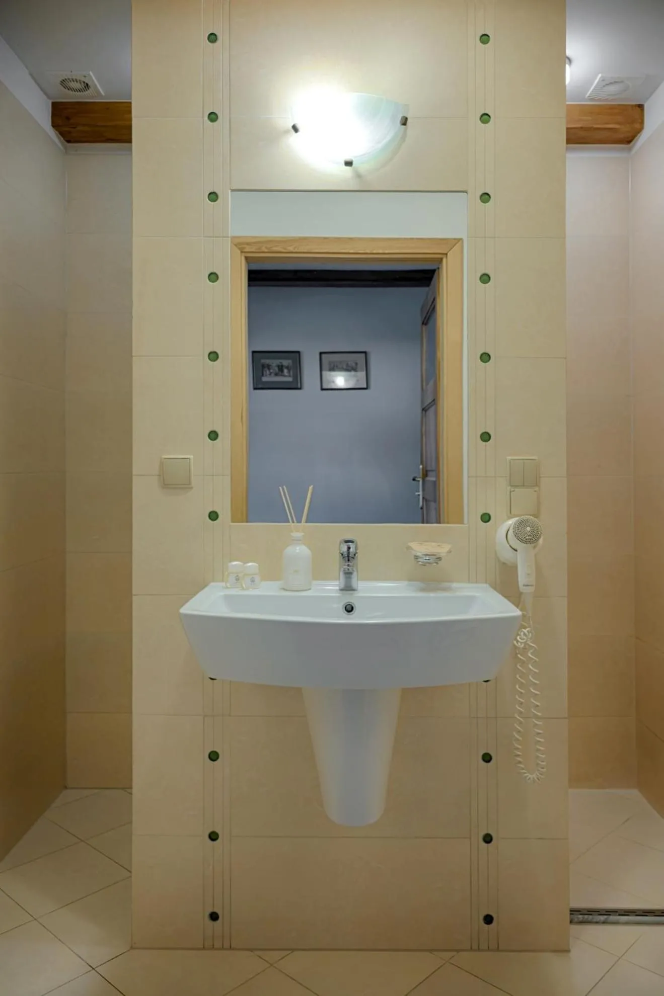 Żabi Dwór - HOTEL - RESTAURACJA - SPA