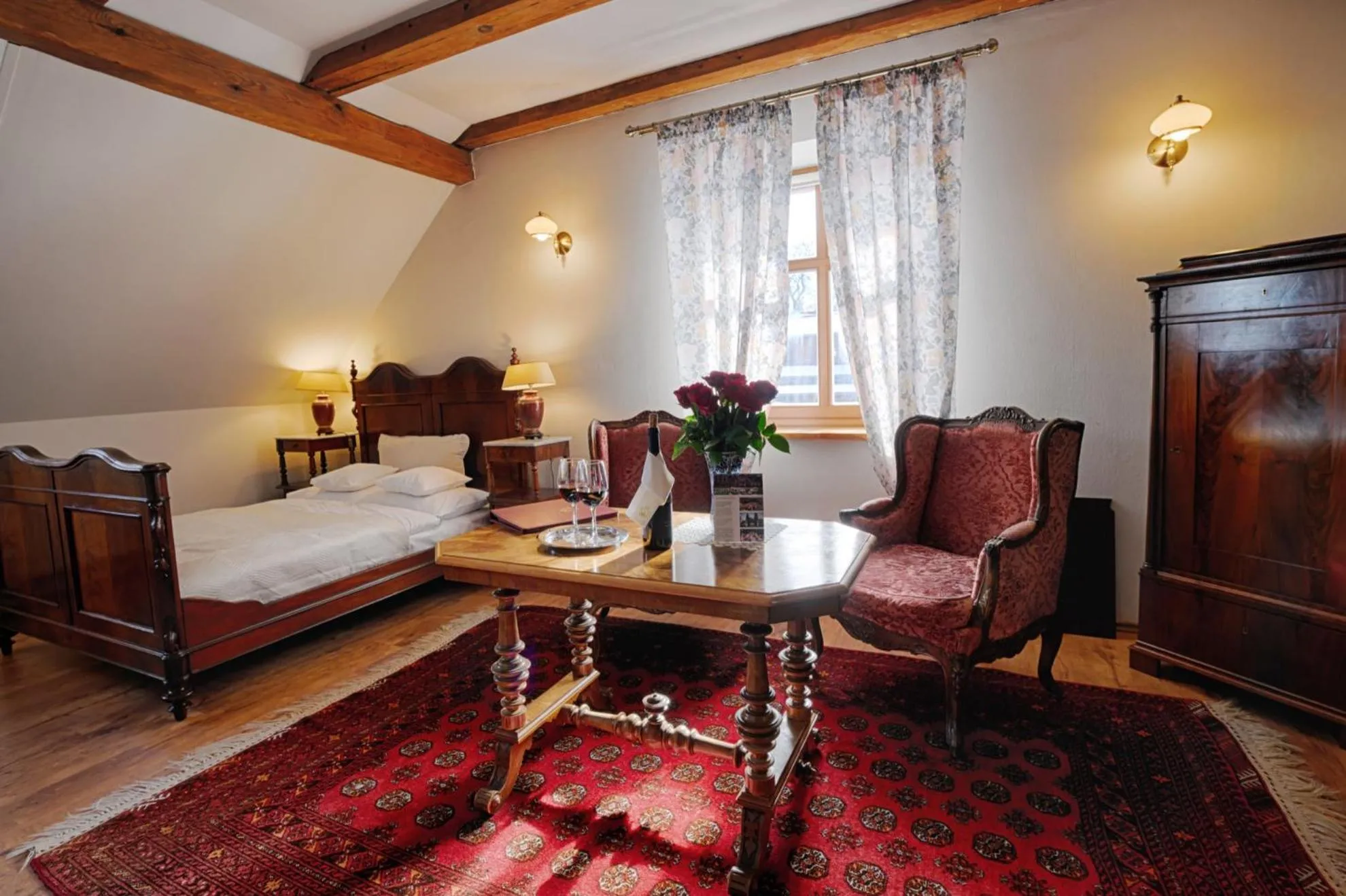 Bed in Żabi Dwór - HOTEL - RESTAURACJA - SPA