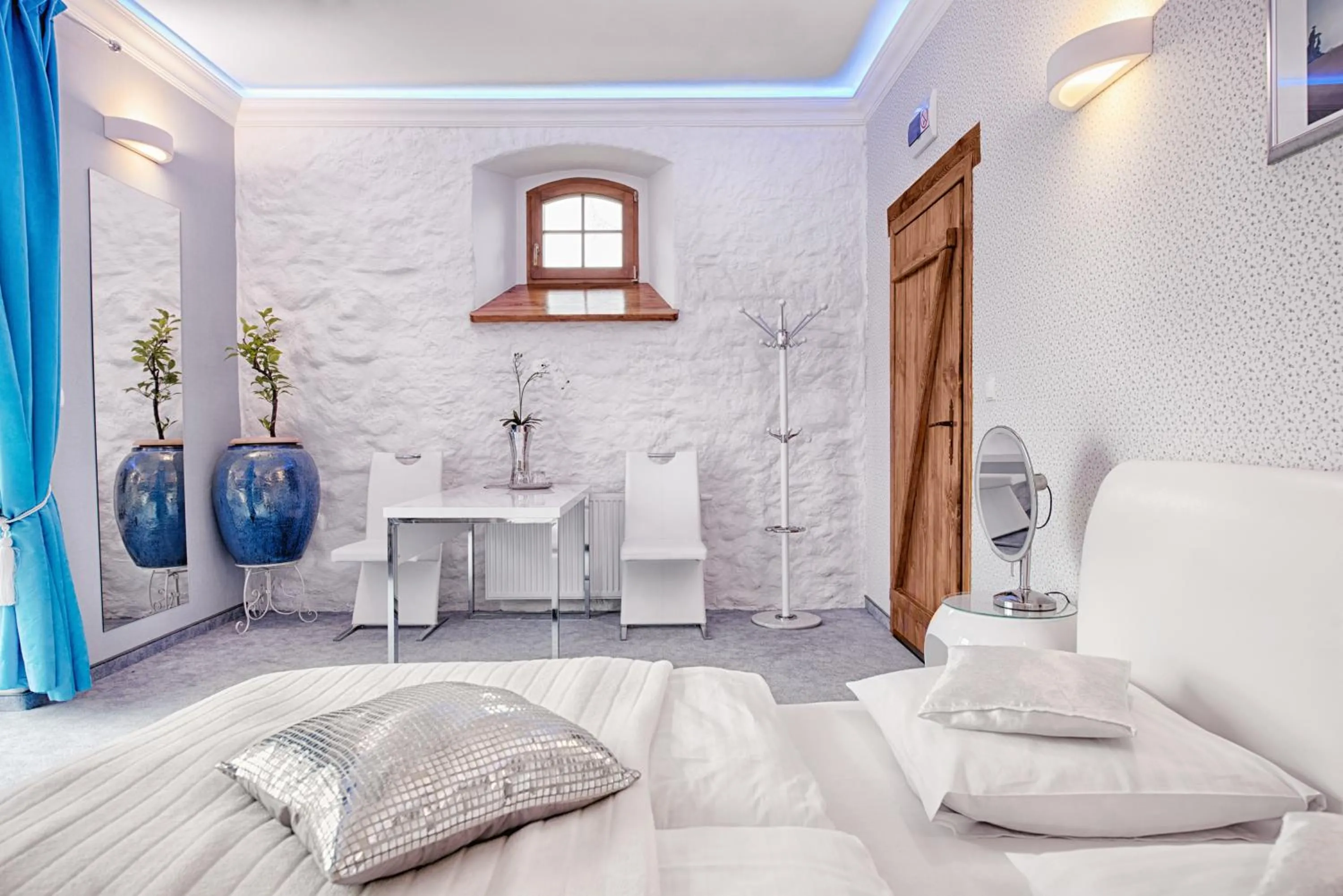 Photo of the whole room, Bed in Żabi Dwór - HOTEL - RESTAURACJA - SPA