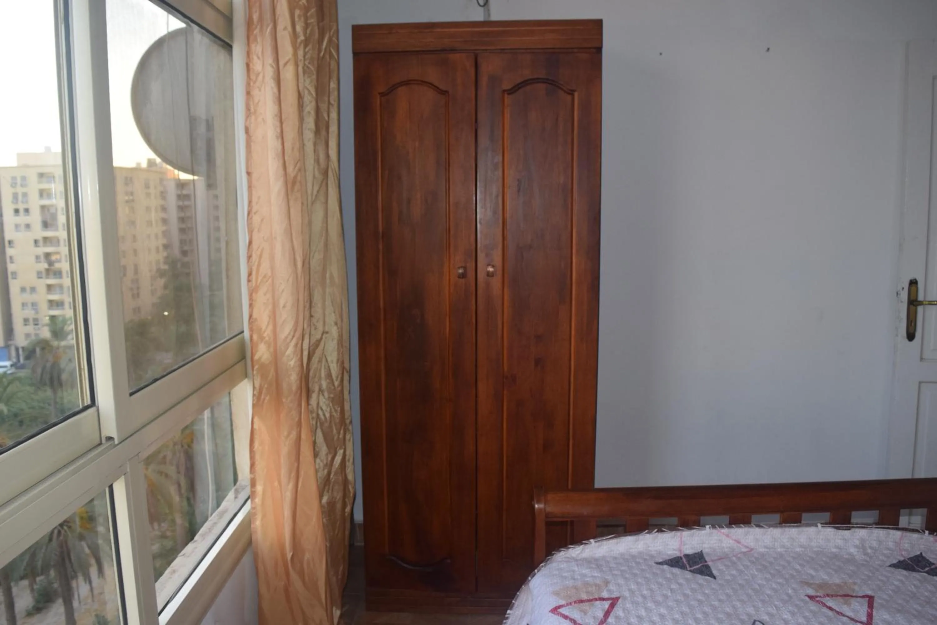 Bed in Flat in Royal Plaza Alexandria in front of El Montazah garden