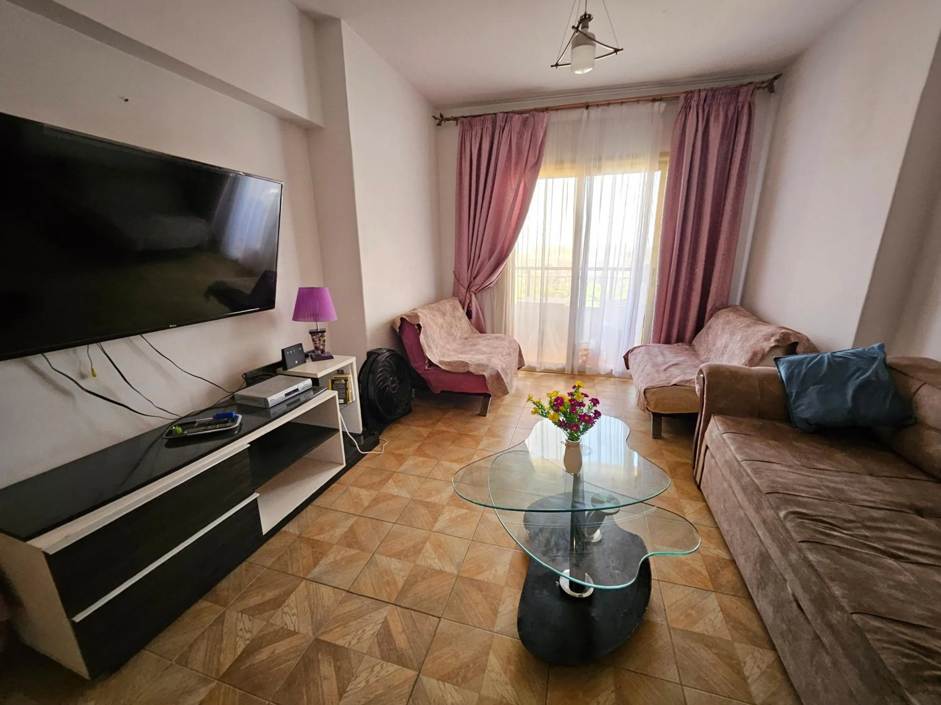 Flat in Royal Plaza Alexandria in front of El Montazah garden