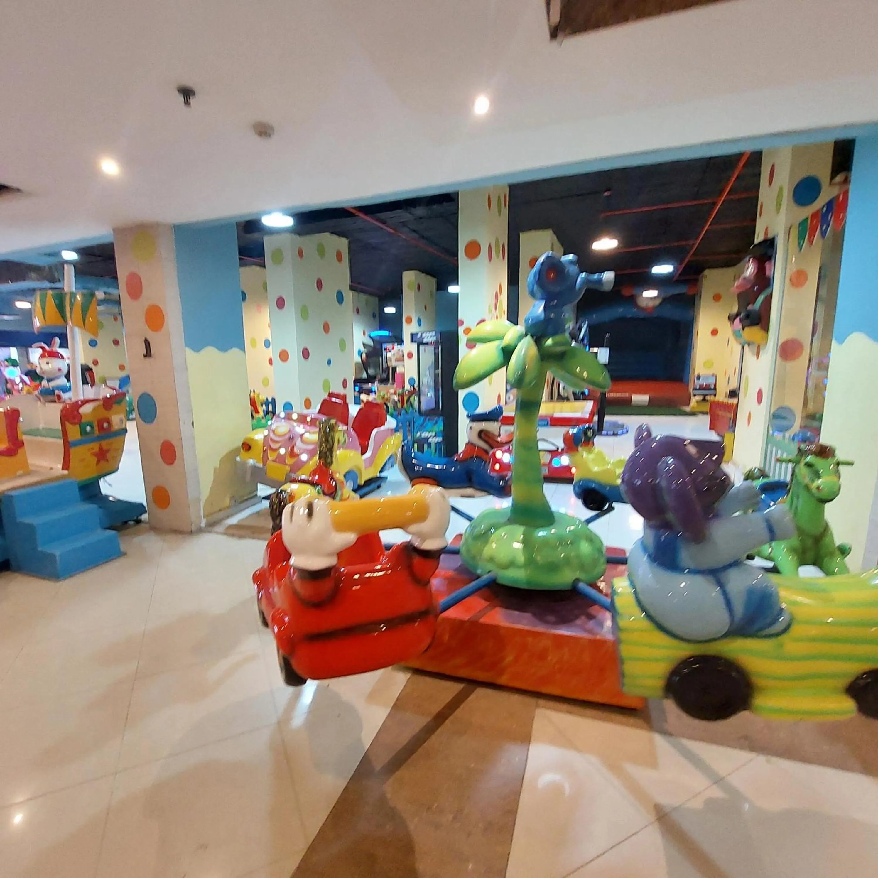 Flat in Royal Plaza Alexandria in front of El Montazah garden