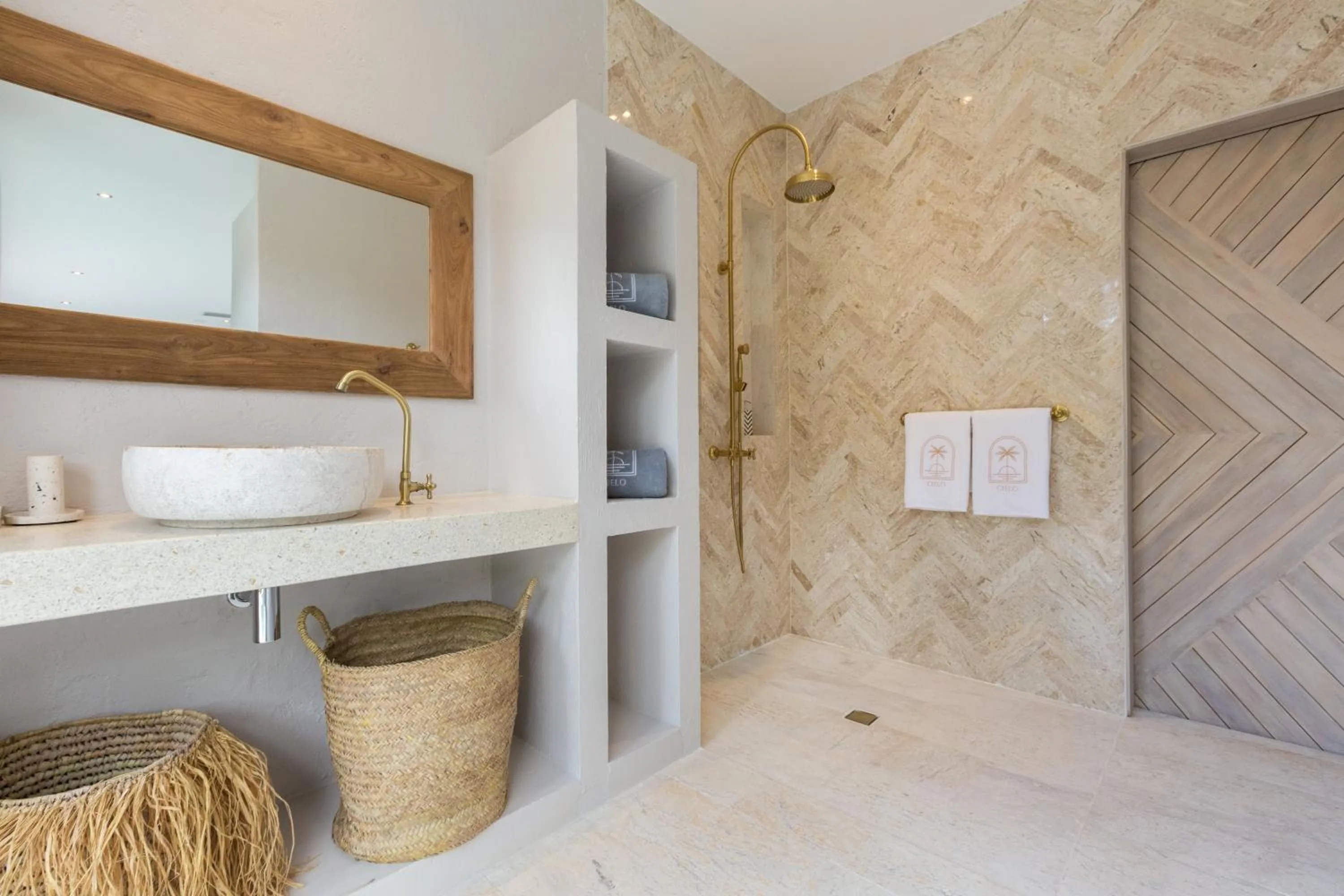 Shower in Cielo Boutique Hotel & Spa Samui