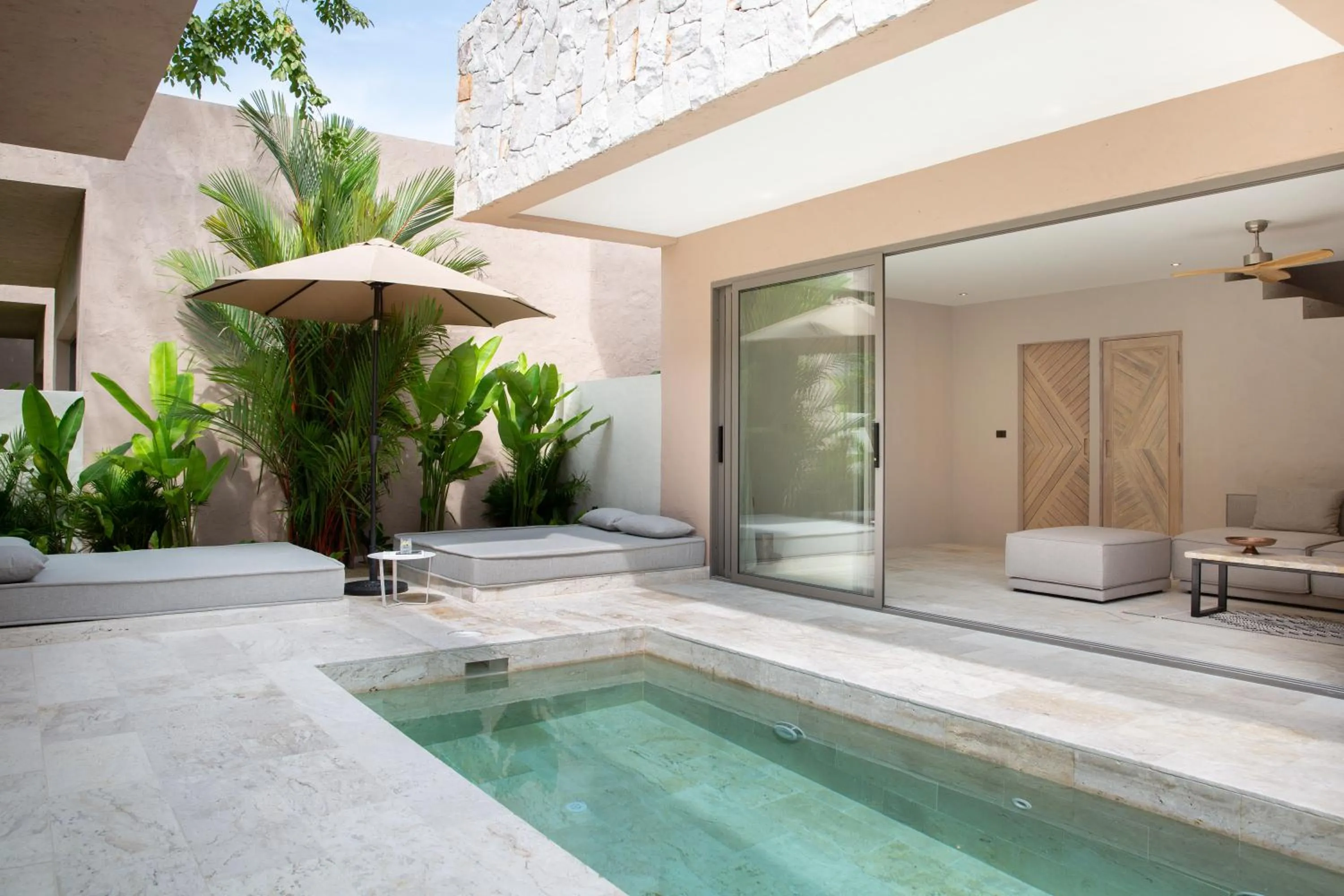 Swimming pool in Cielo Boutique Hotel & Spa Samui