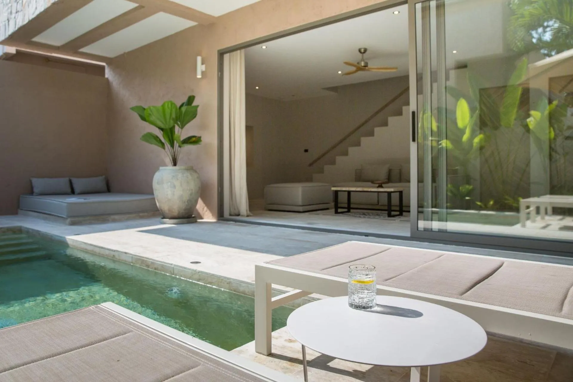 Swimming pool in Cielo Boutique Hotel & Spa Samui