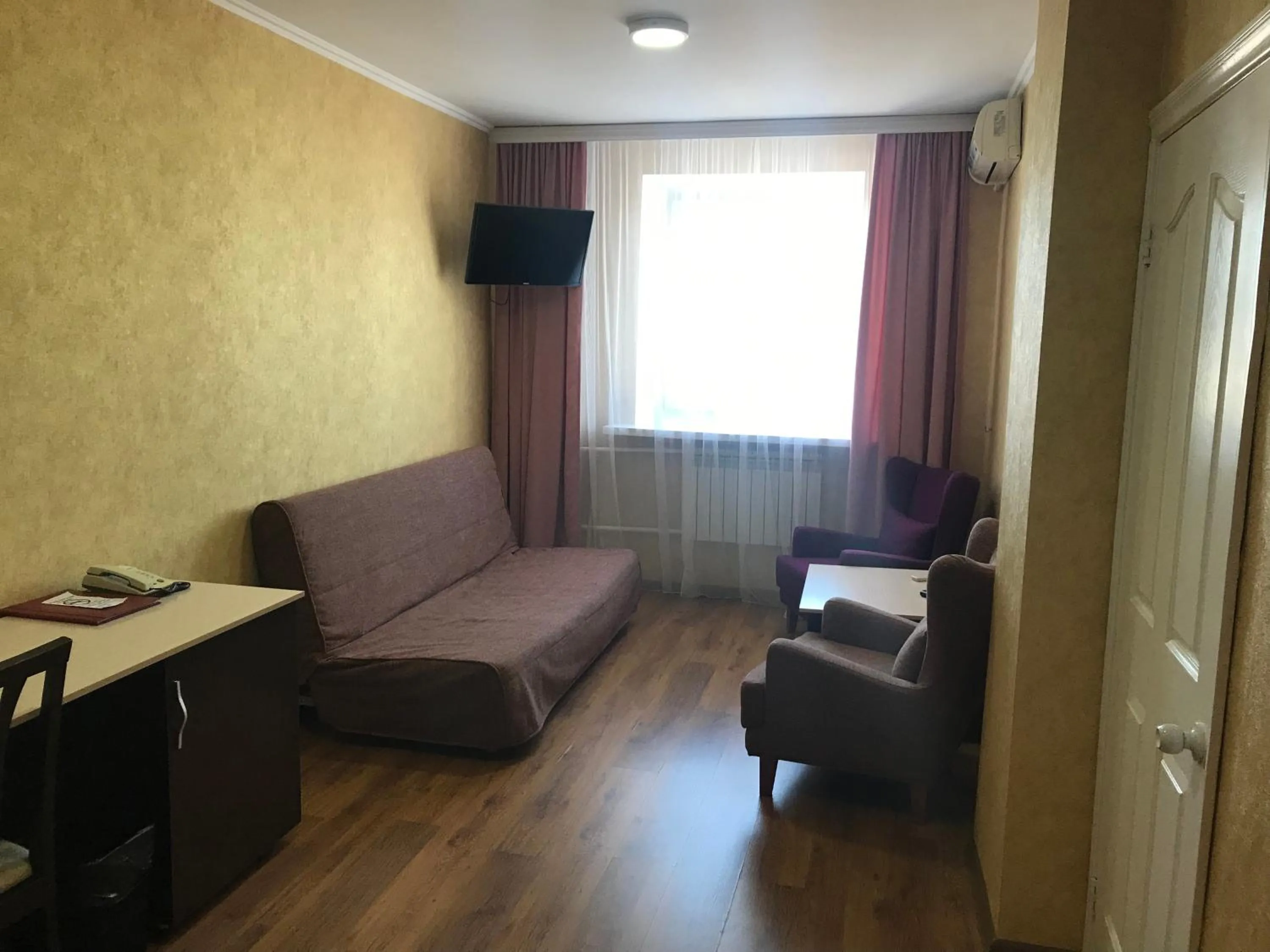 TV and multimedia in City Hotel